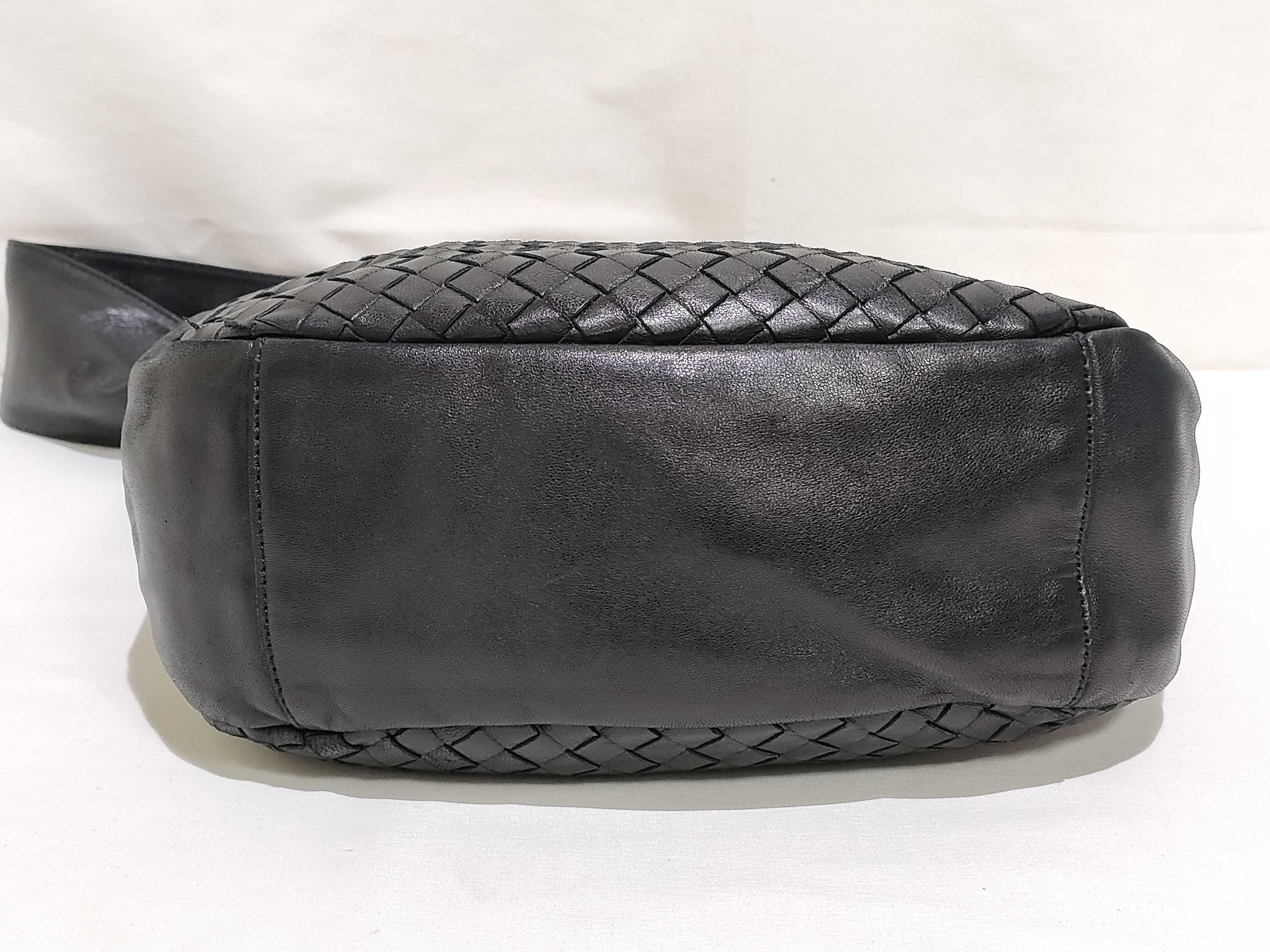 Intrecciato Bottega Veneta Intrecciato One-Shoulder Bag — view 7