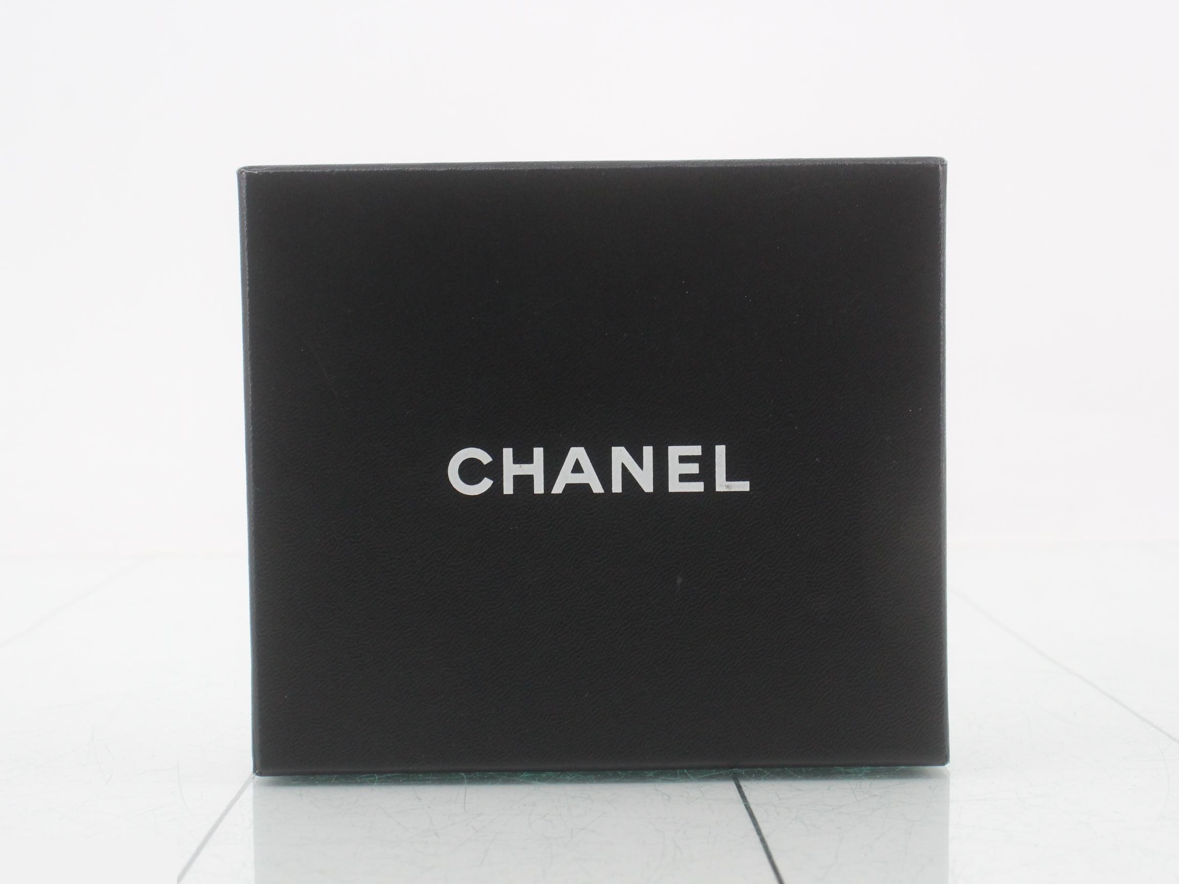 Caviar Skin Bi-fold Wallet — view 5