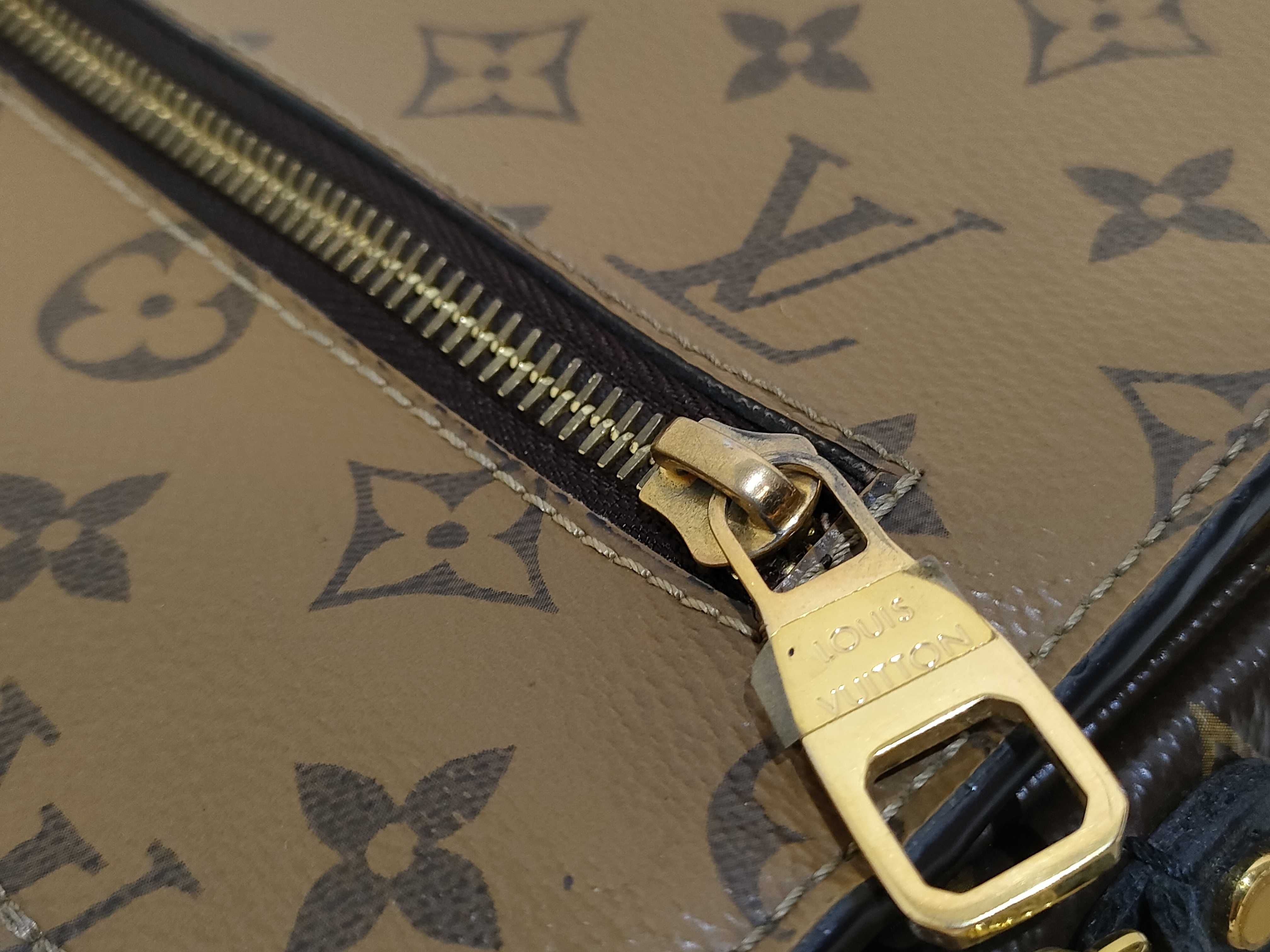 Monogram Louis Vuitton Pochette Métis Shoulder Bag Handbag — view 15