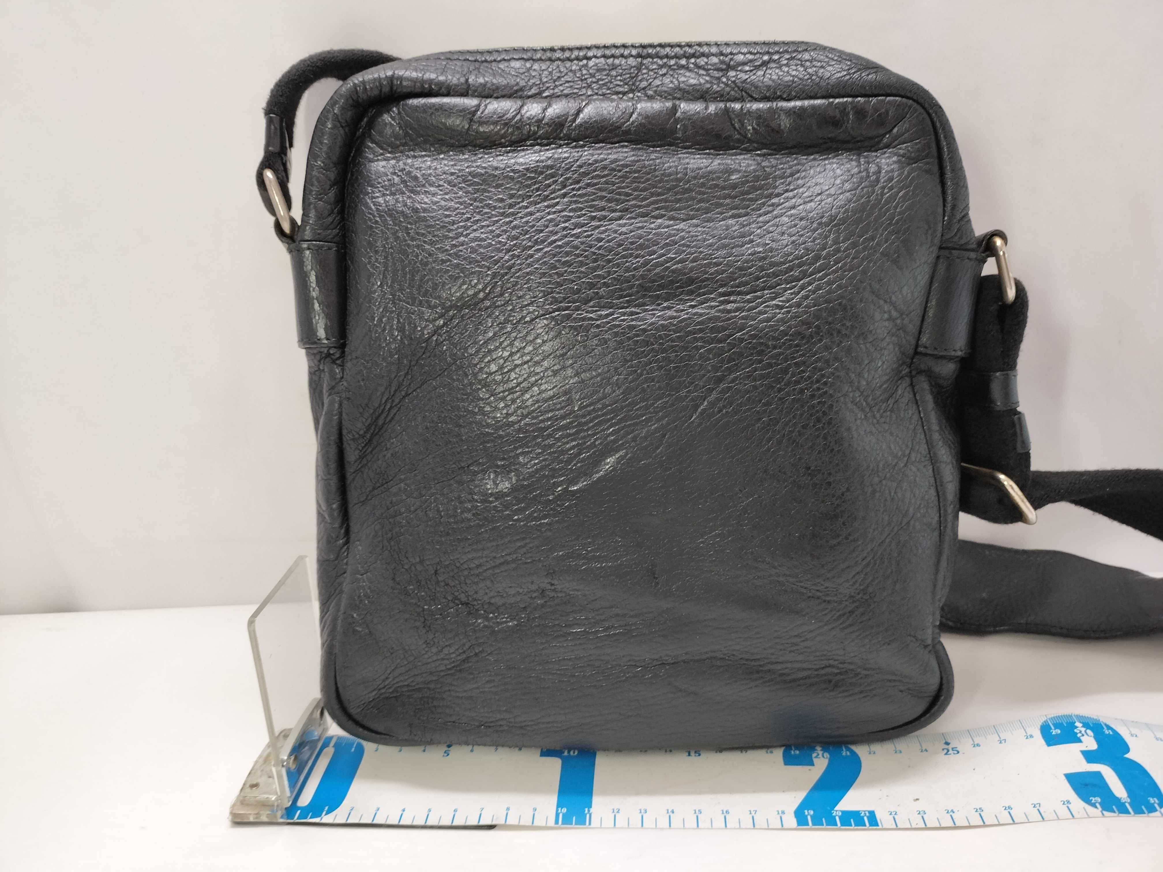 grained leather shoulder bag, black, serial number shoulder bag — view 2