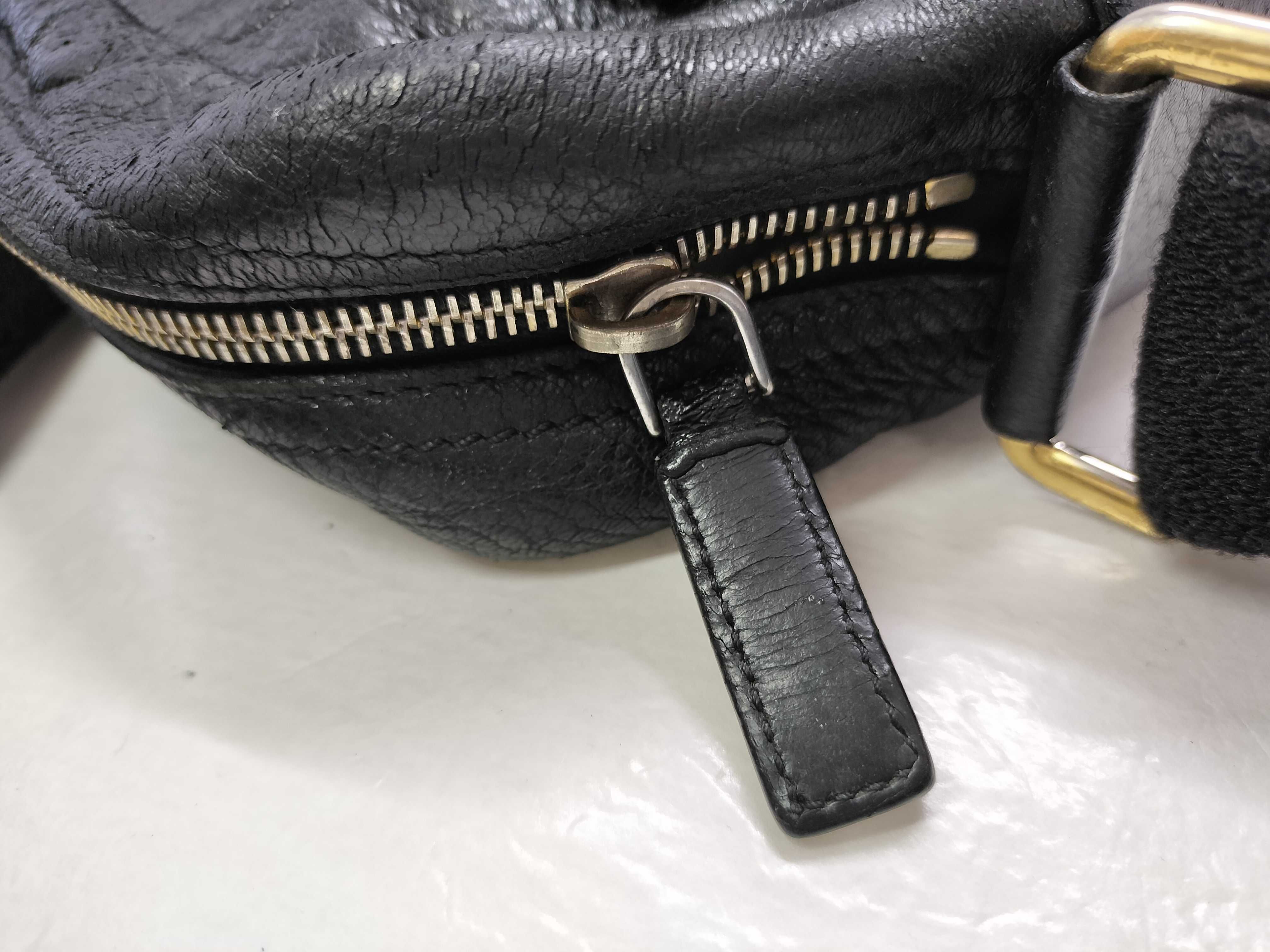 grained leather shoulder bag, black, serial number shoulder bag — view 14