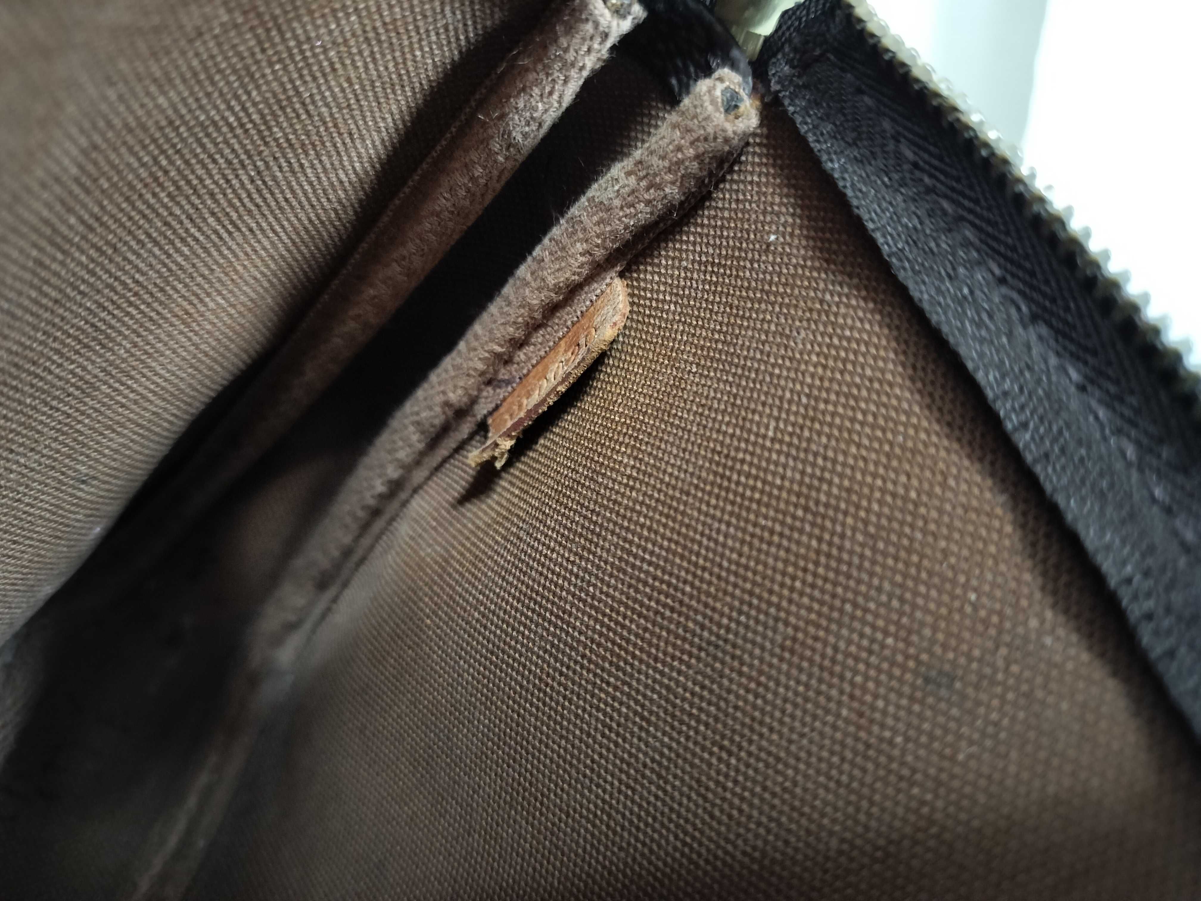 Monogram Pochette Accessoires Monogram M51980 Pouch — view 11