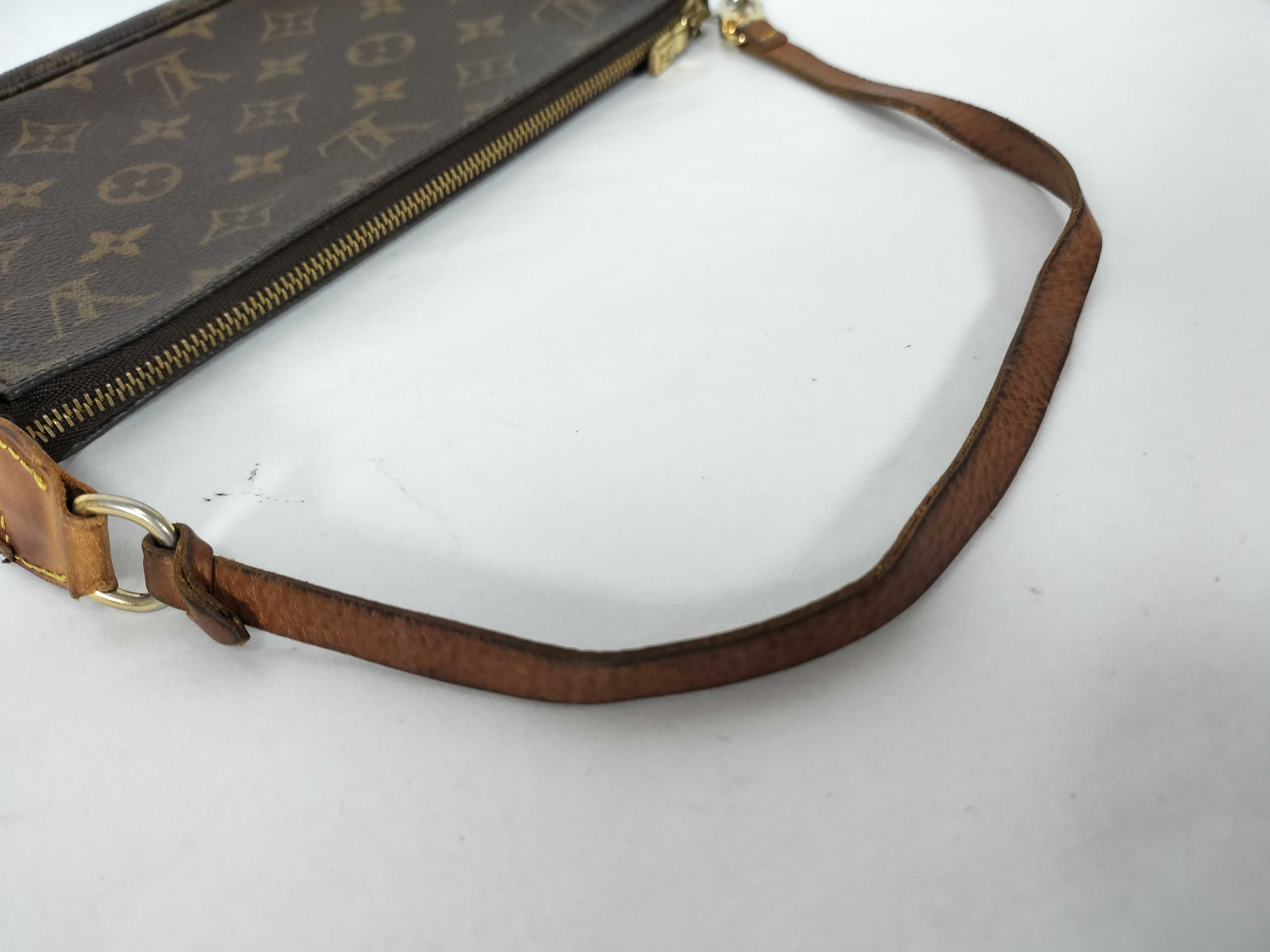 Monogram Pochette Accessoires Monogram M51980 Pouch — view 3