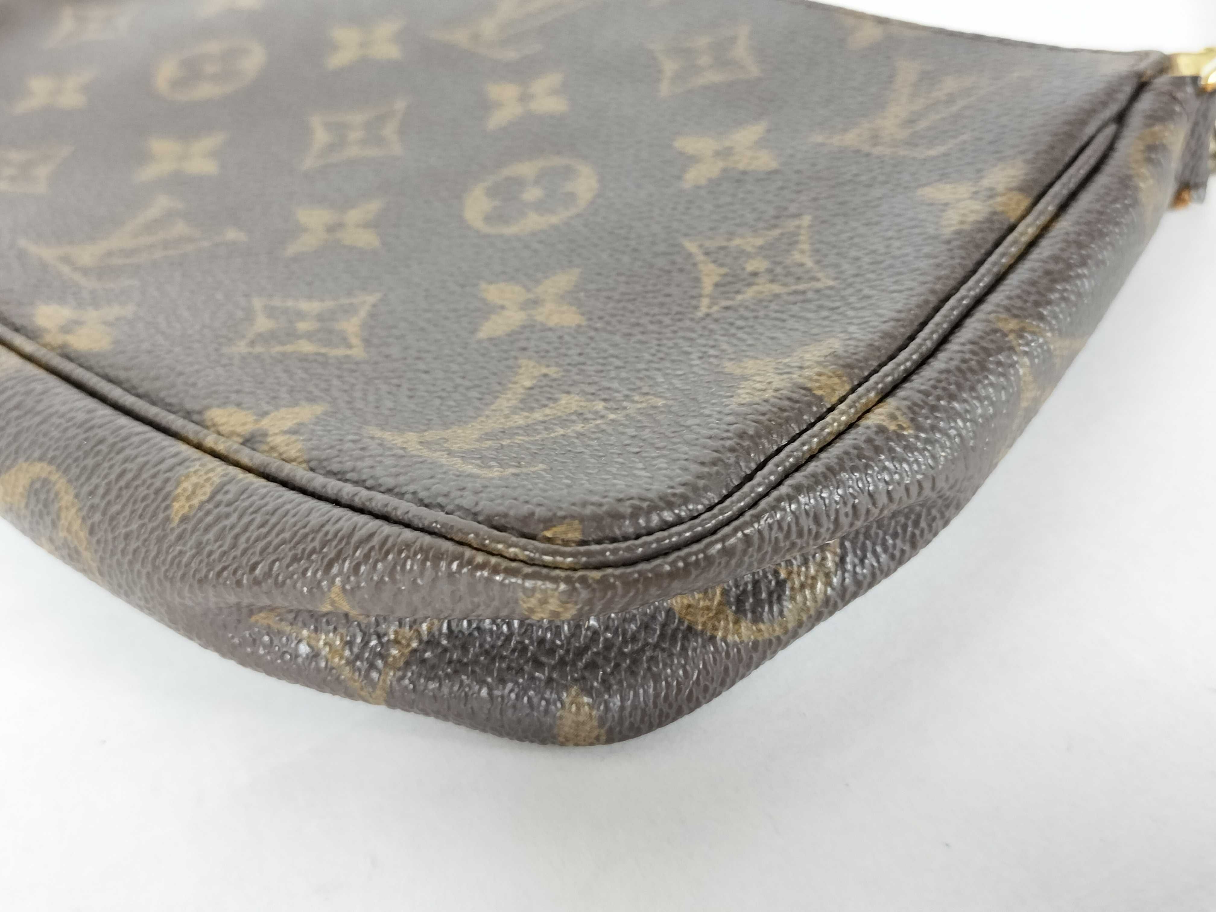 Monogram Pochette Accessoires Monogram M51980 Pouch — view 6