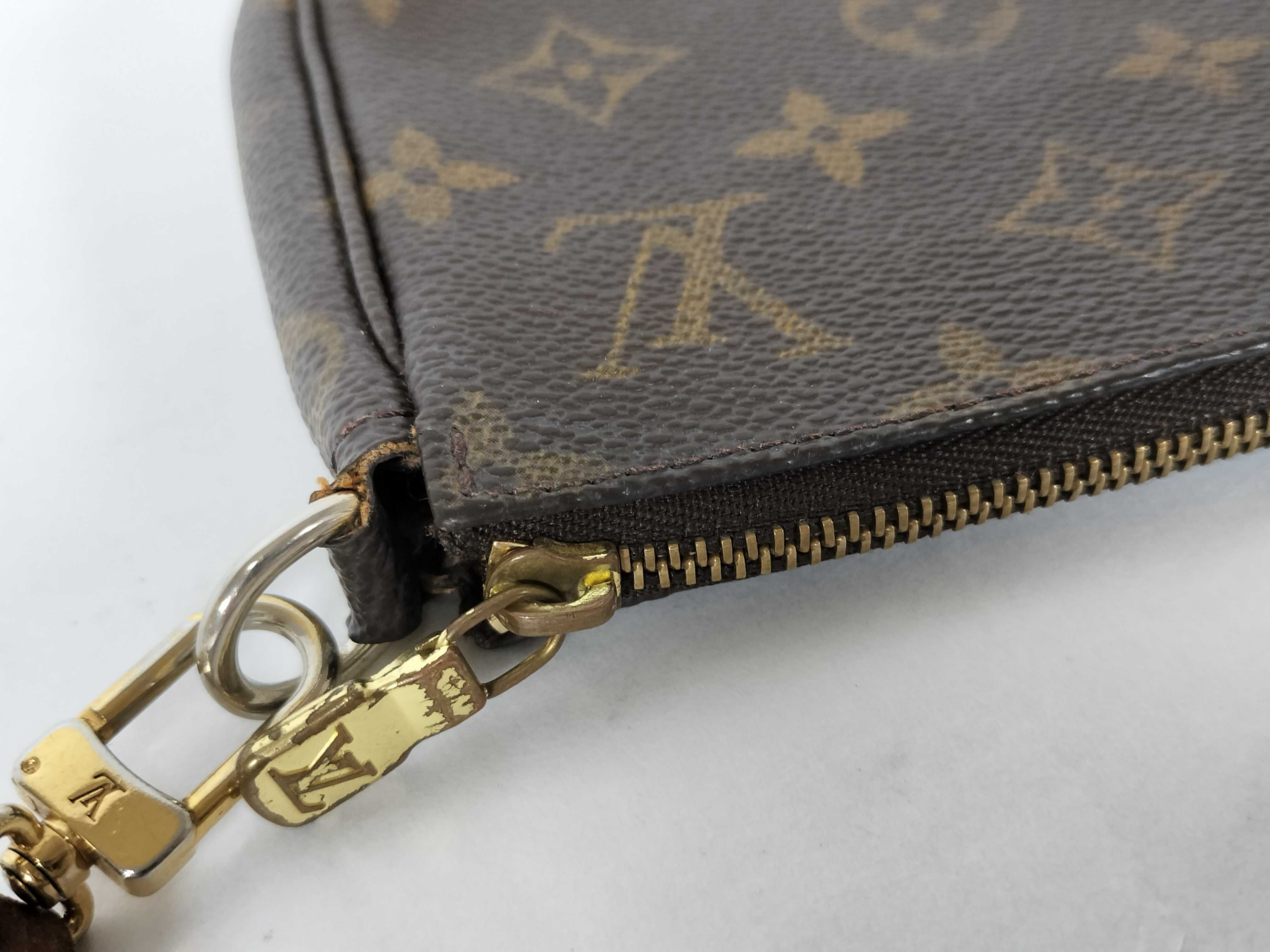 Monogram Pochette Accessoires Monogram M51980 Pouch — view 8