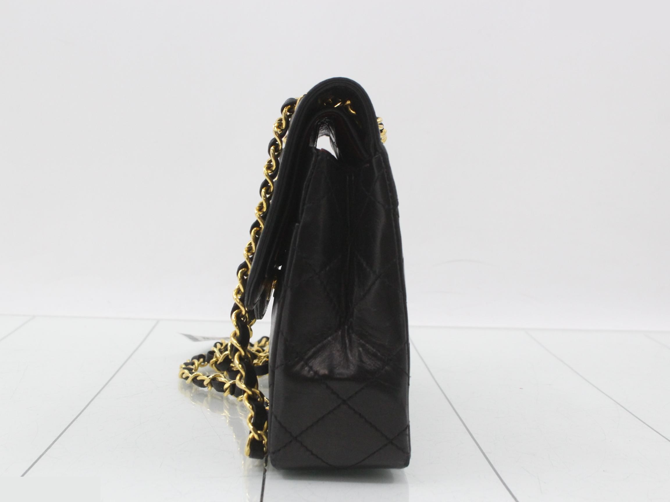 Matelassé Chain Shoulder Bag, Series 0 — view 3