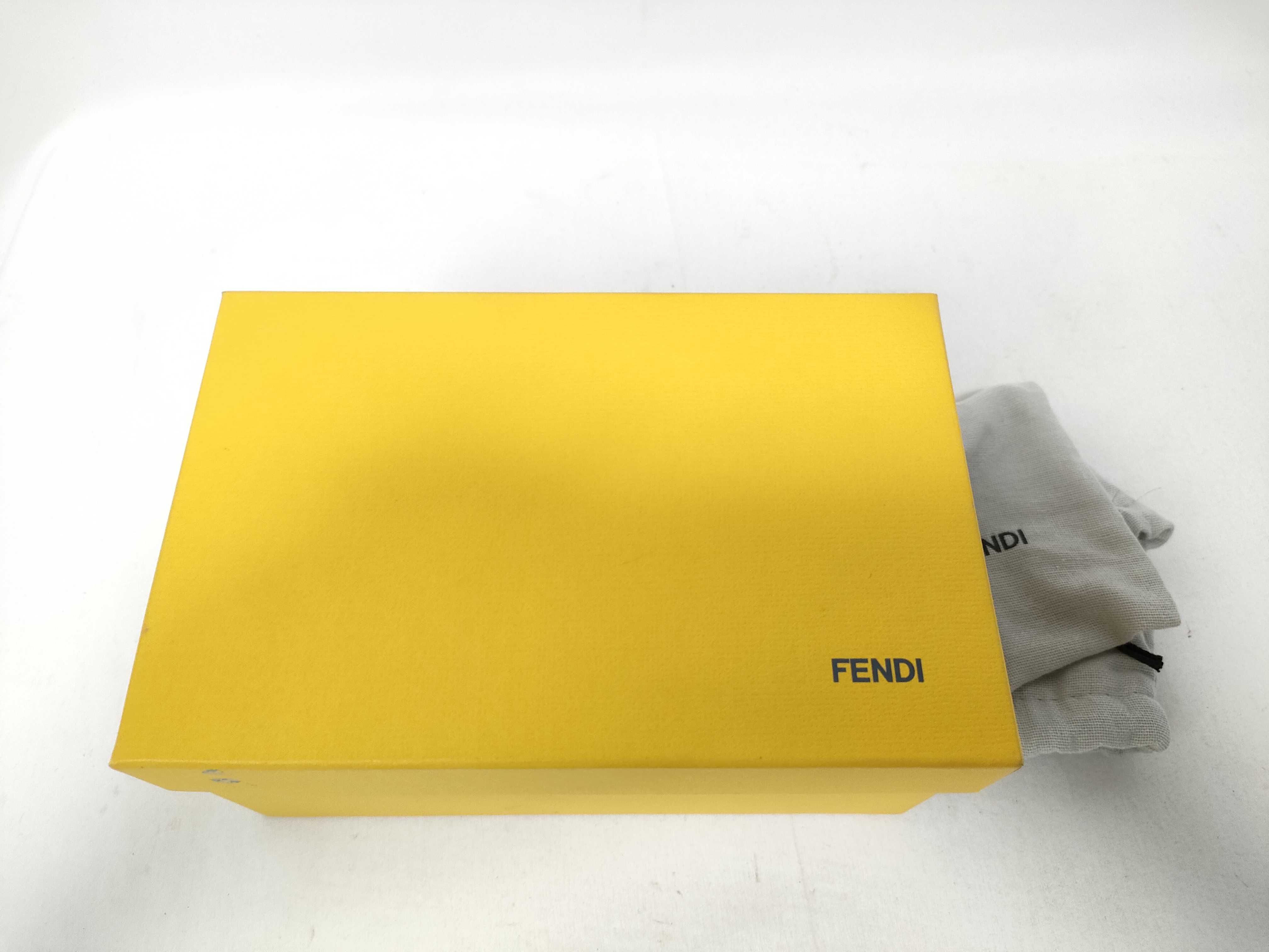 charm with box, other accessories — view 9