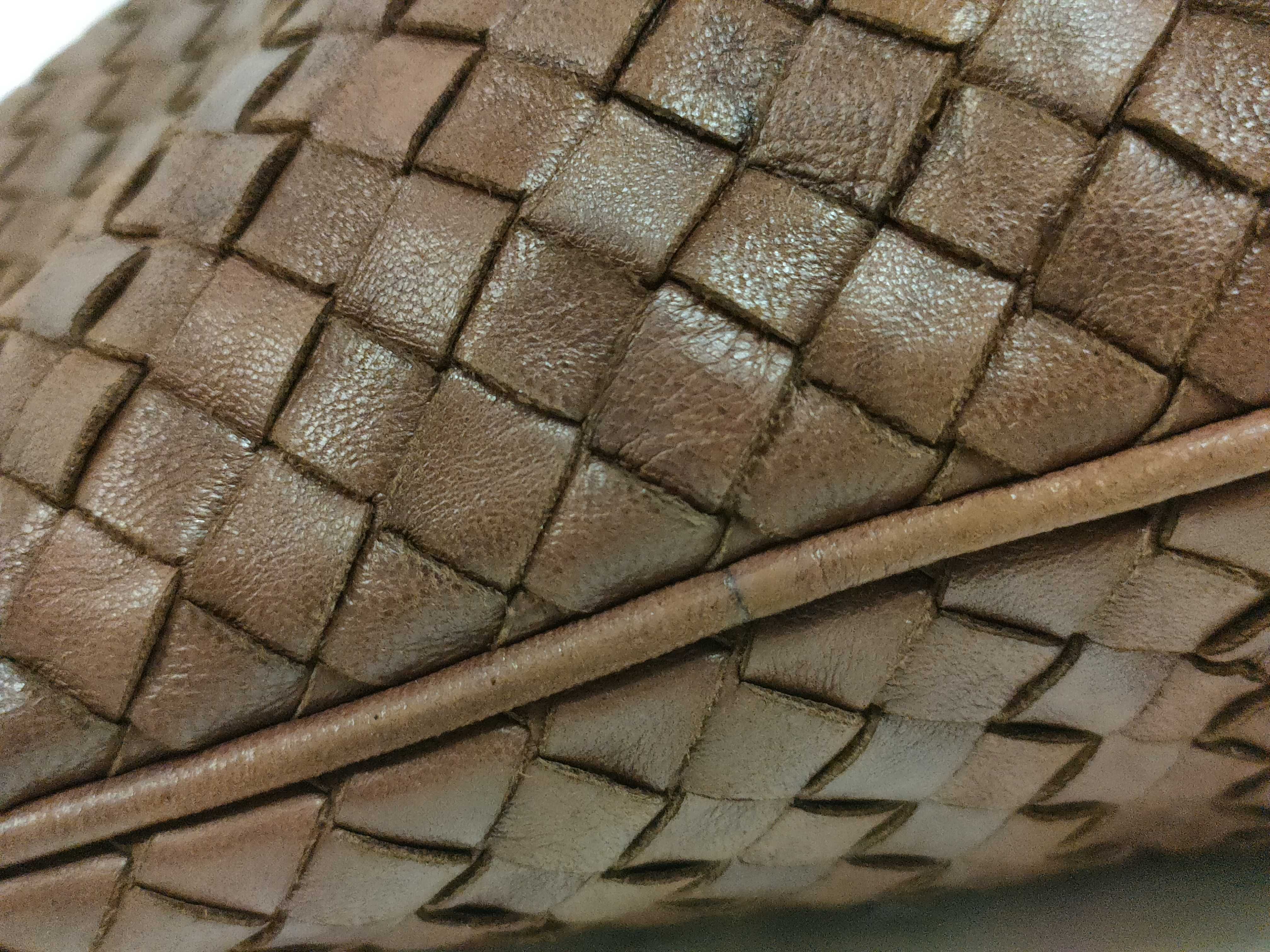 Intrecciato Bottega Leather Handbag Shoulder Bag — view 10