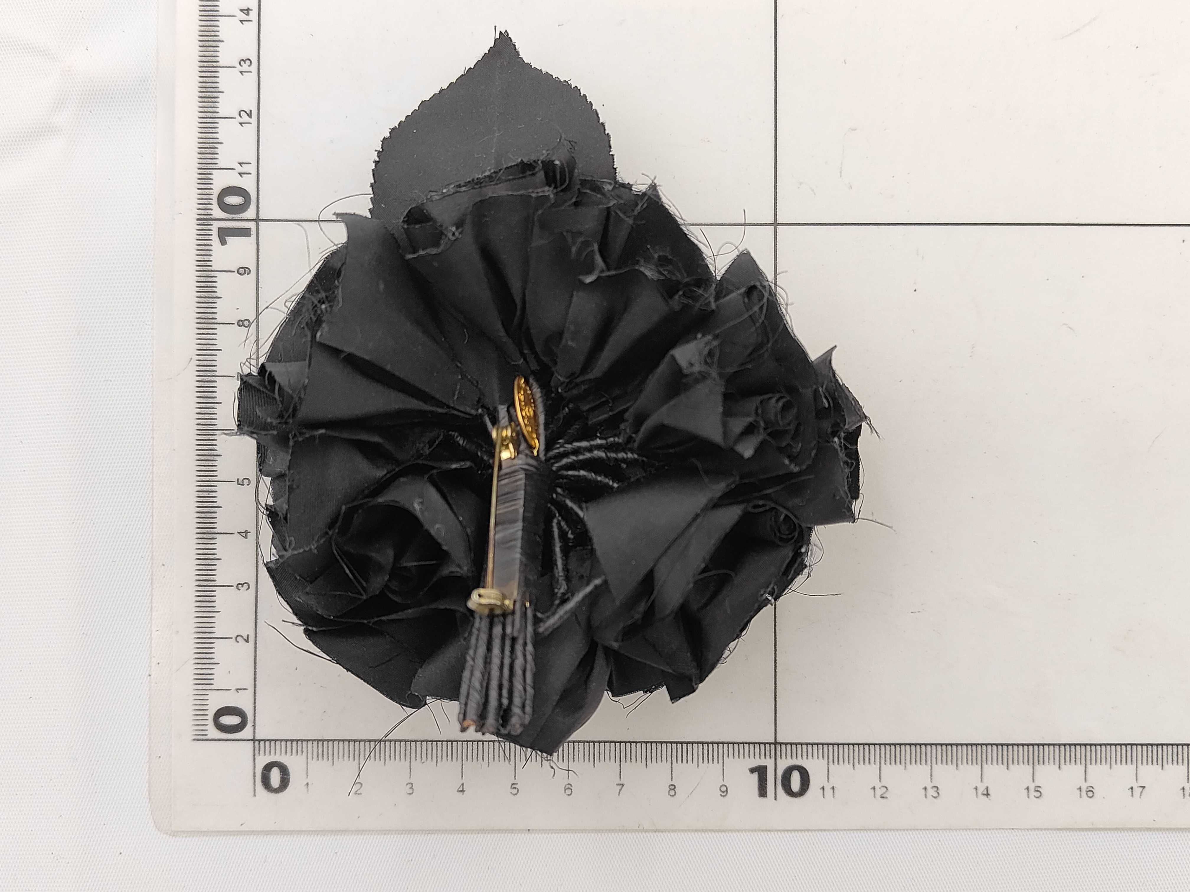 brooch — view 5