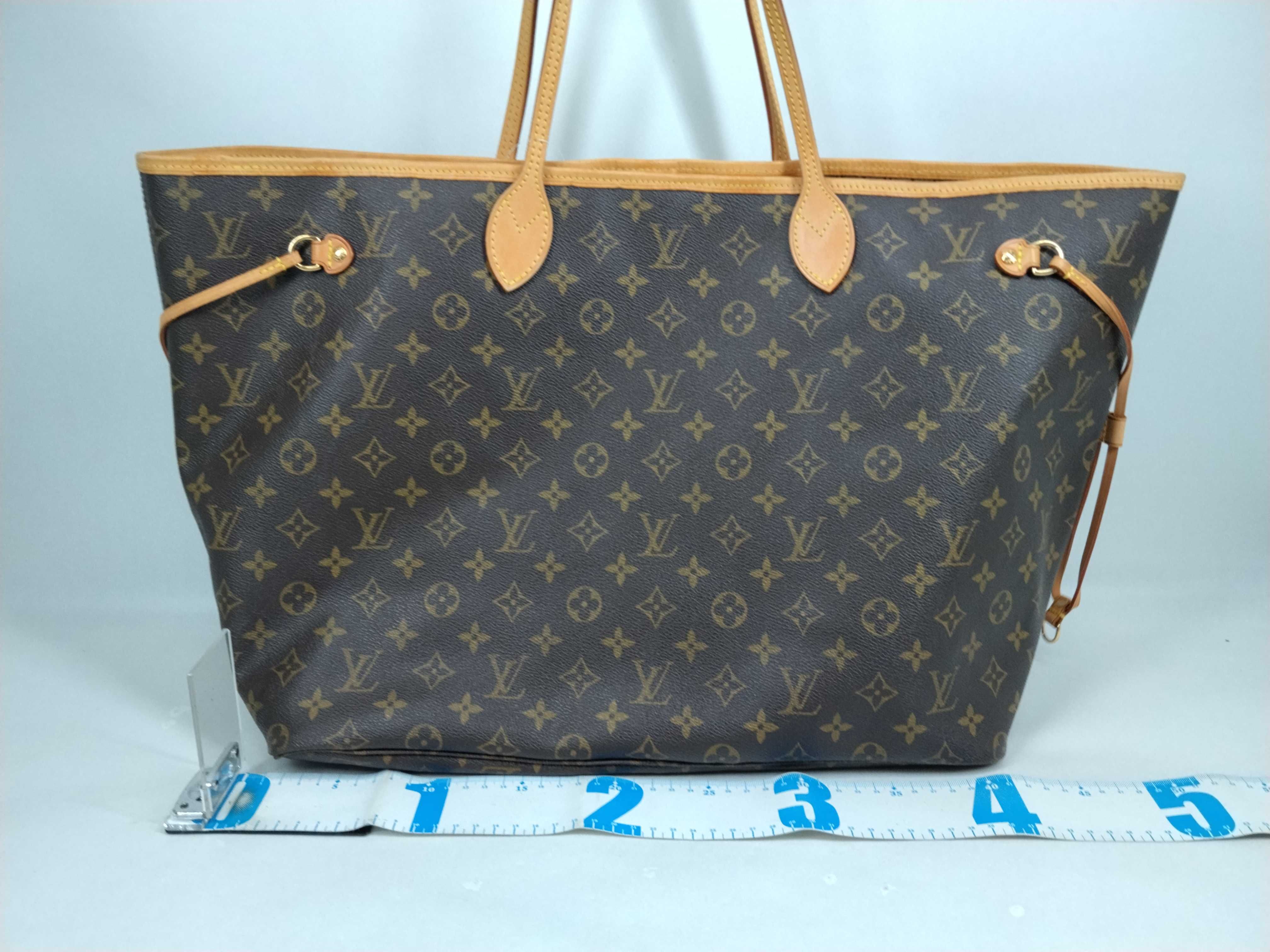 Monogram M40157 Neverfull GM (older model), without pouch, with initials, tote bag. — view 2