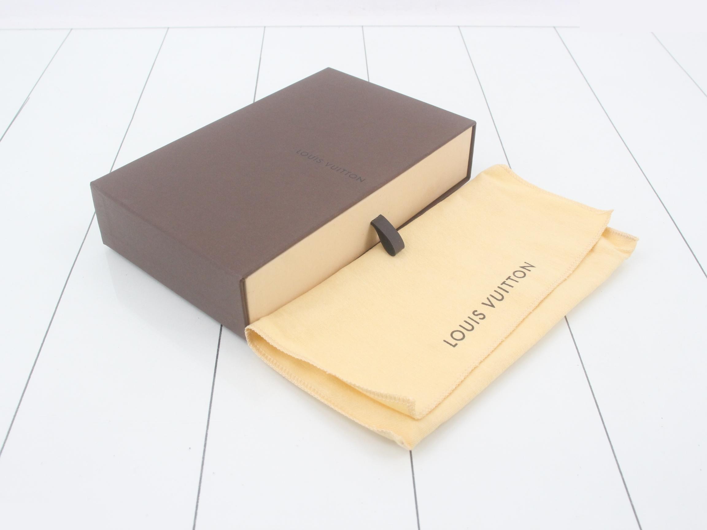 Zippy Wallet - Holds 8 cards — view 5