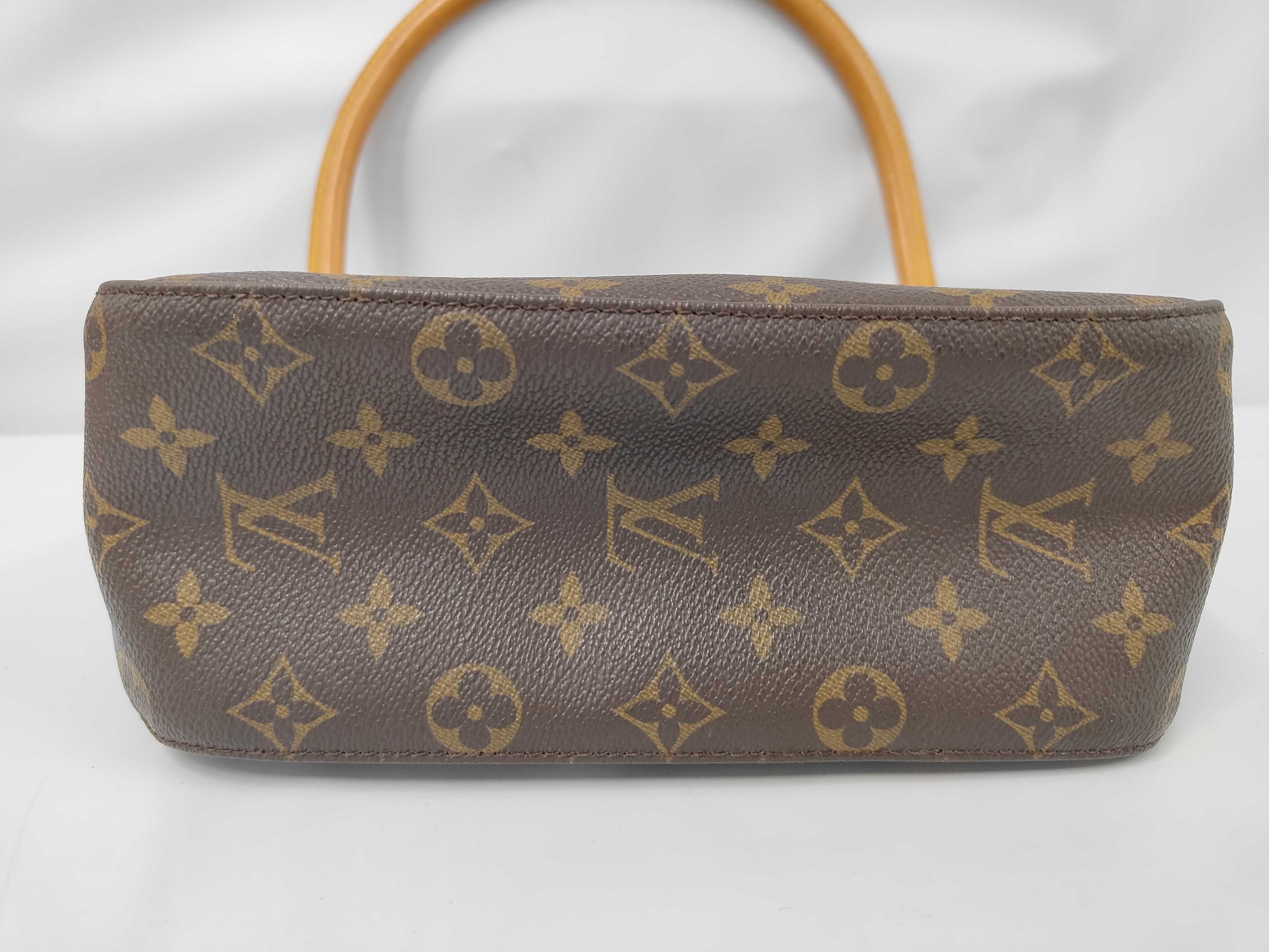 Monogram Looping MM M51146 Shoulder Bag — view 3