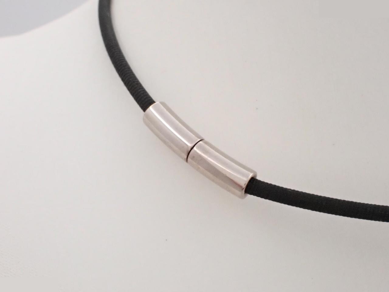 Necklace, neck circumference approximately 40 cm — view 2