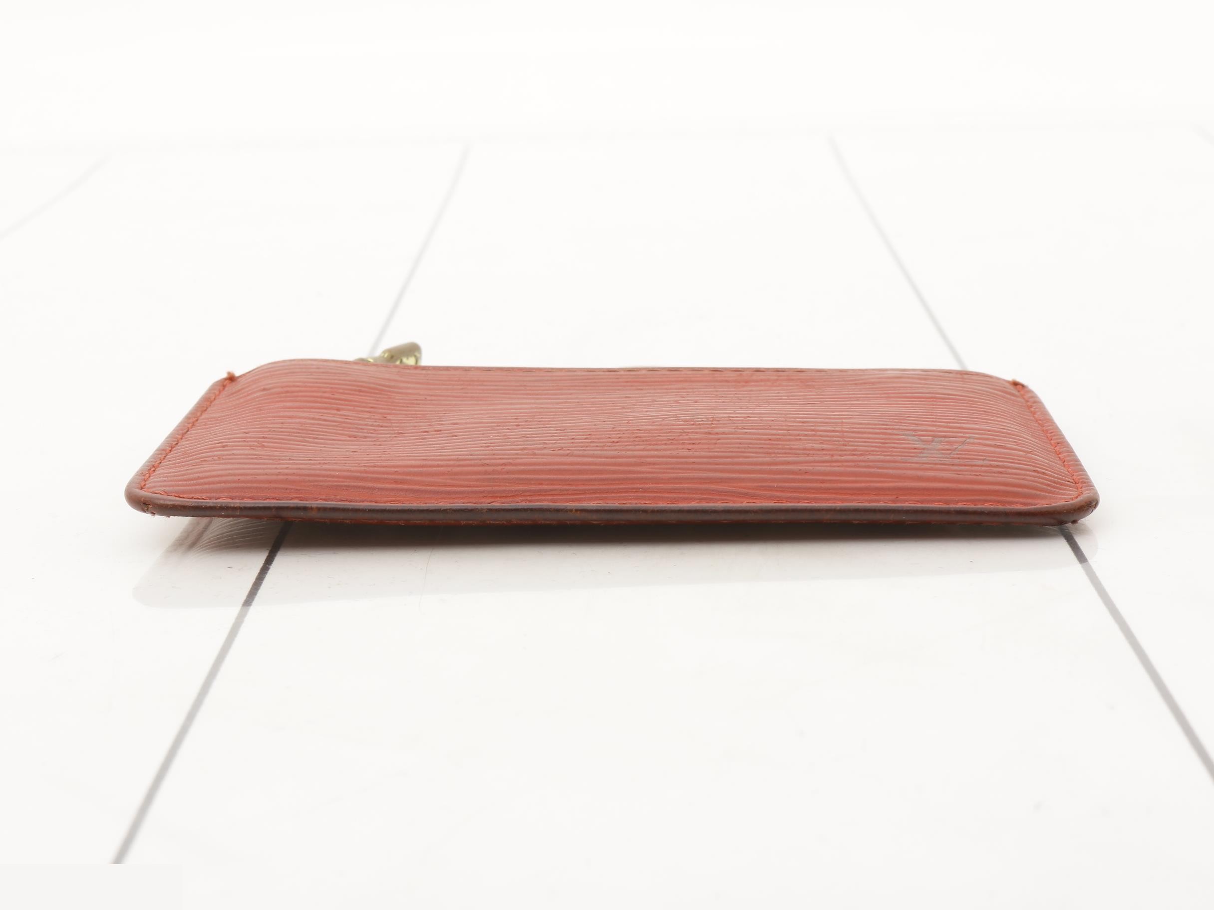 Coin case — view 3