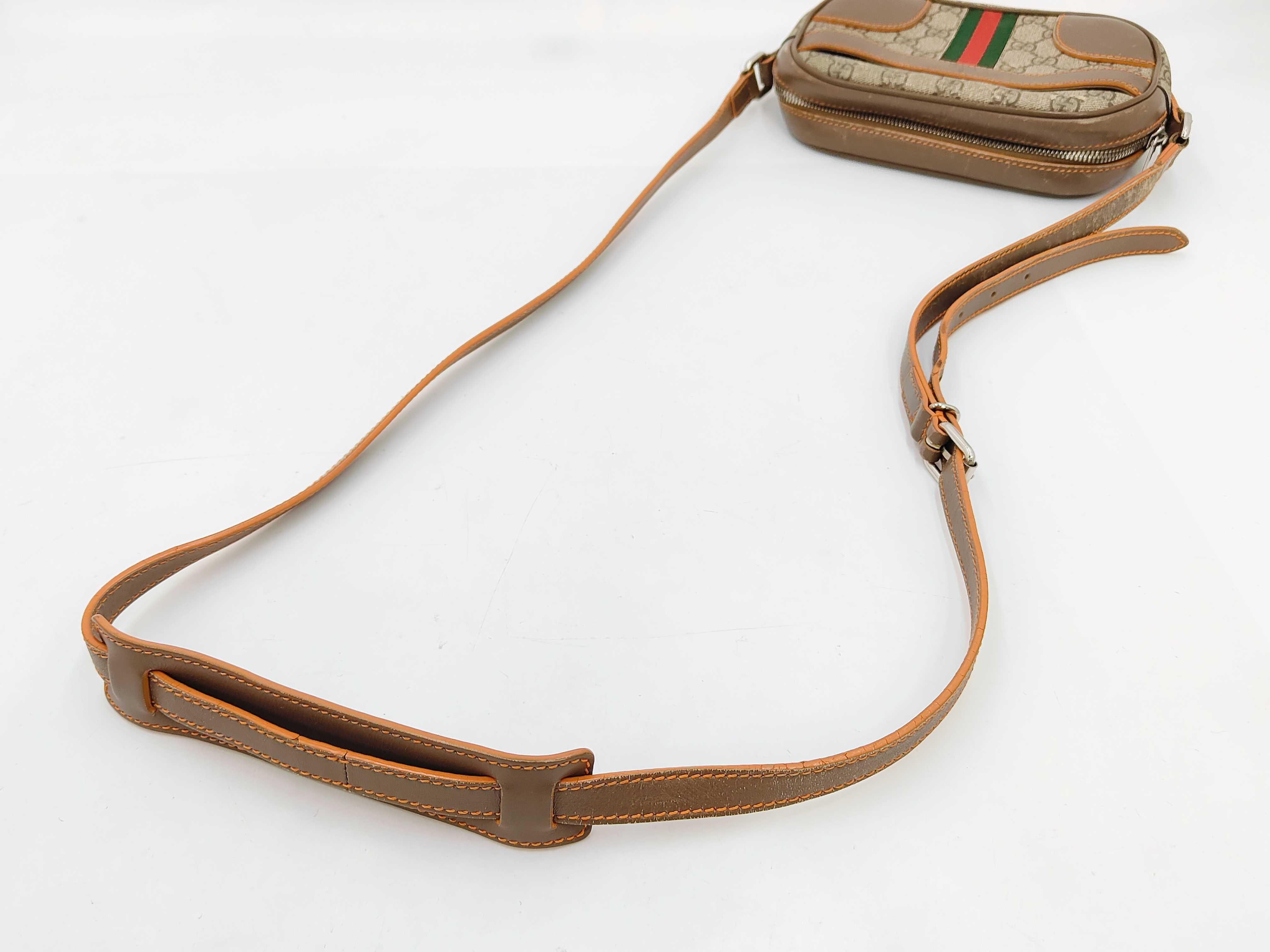 GG Supreme Sherry 387506 Shoulder Bag — view 3