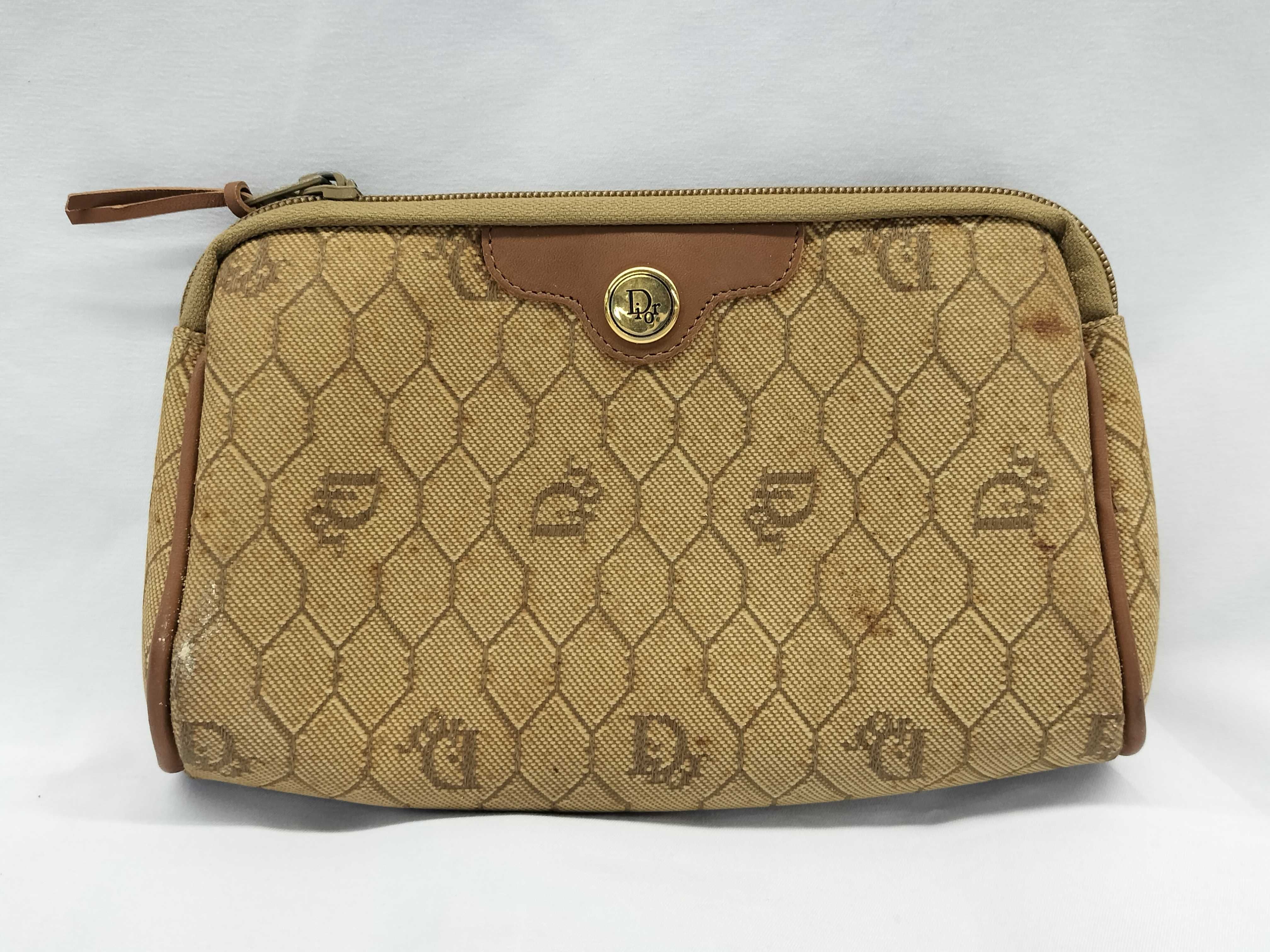 Honeycomb Pattern Pouch
