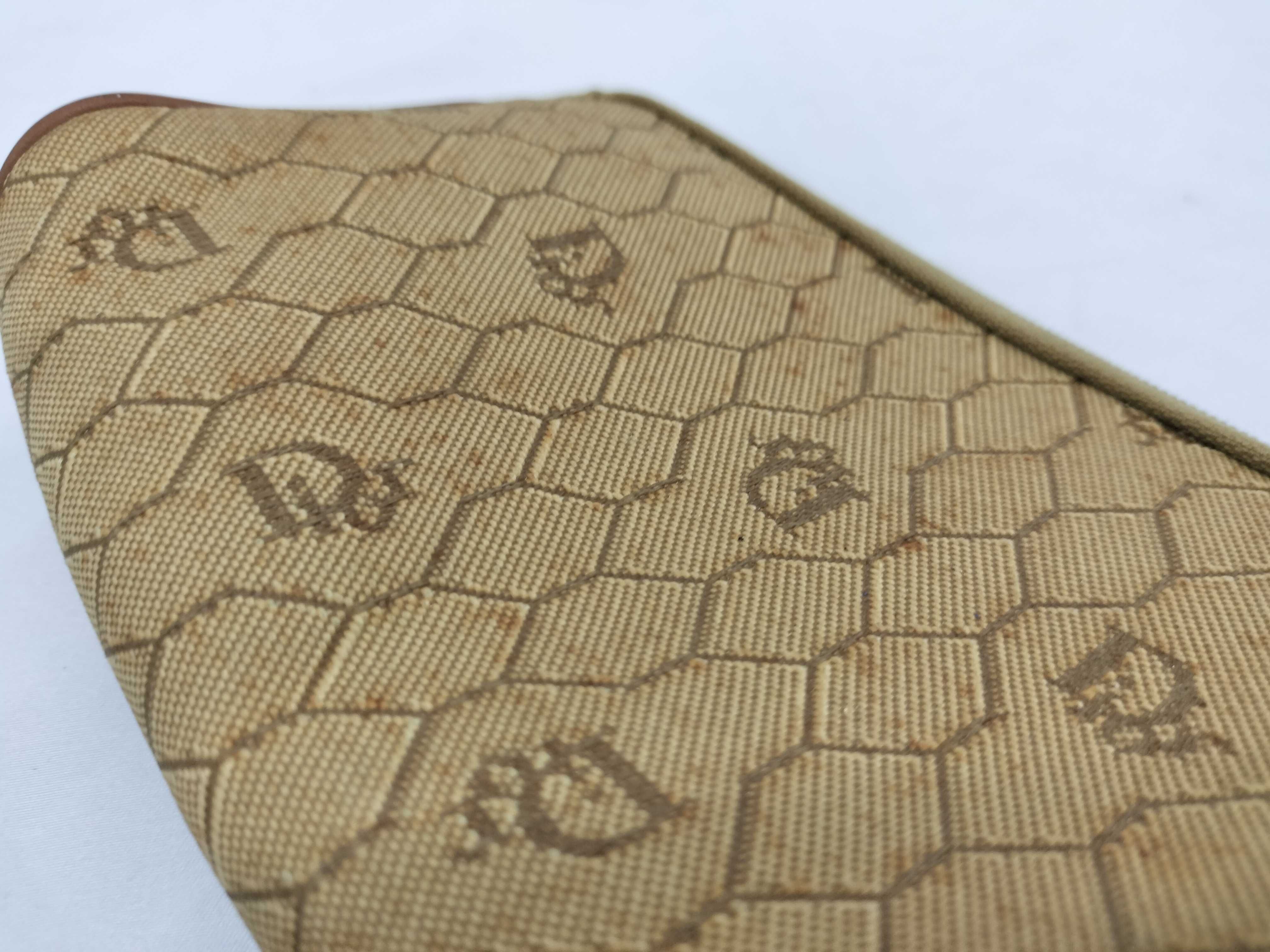 Honeycomb Pattern Pouch — view 3