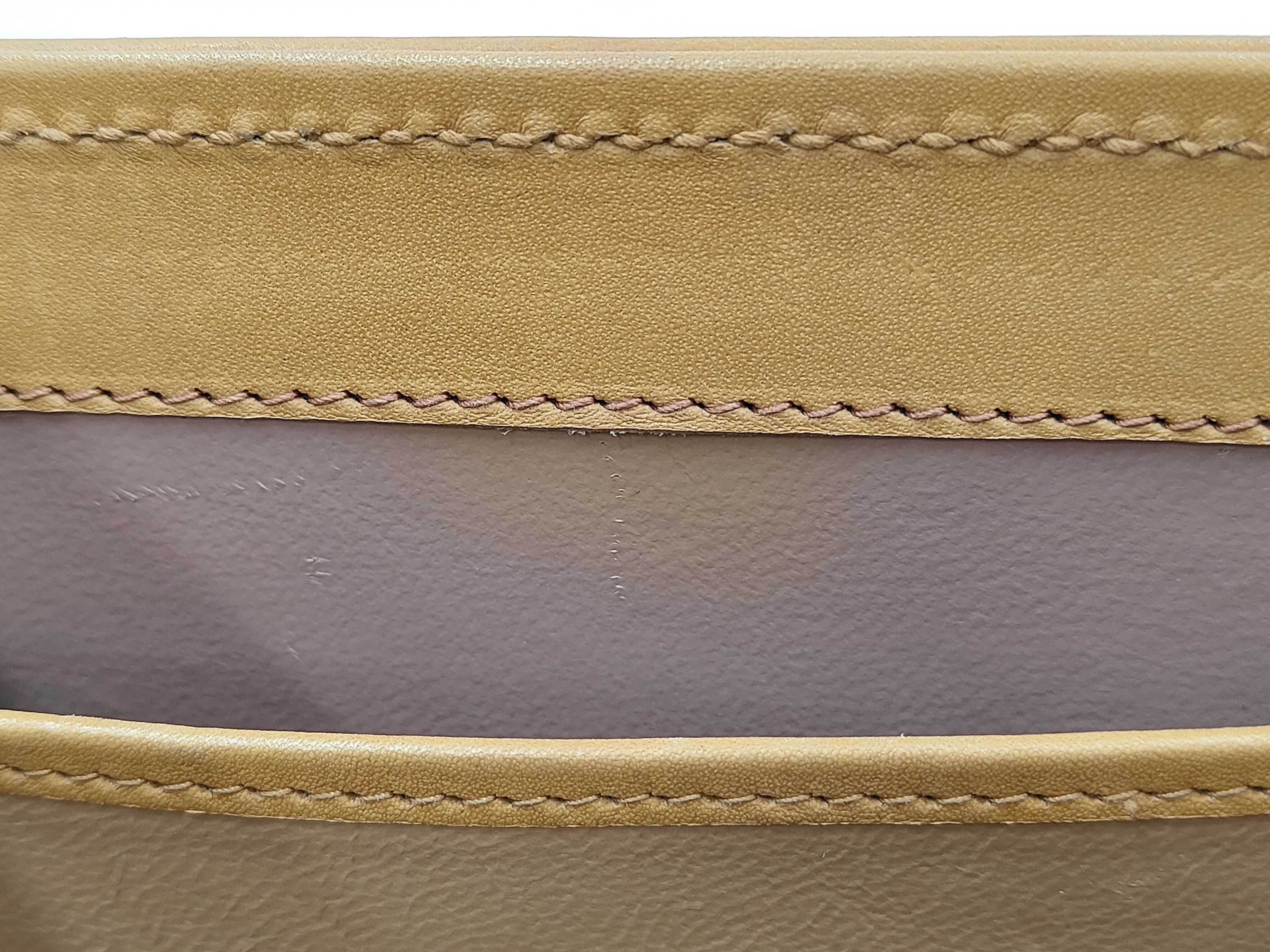 Old Gucci Handbag with Mirror — view 12