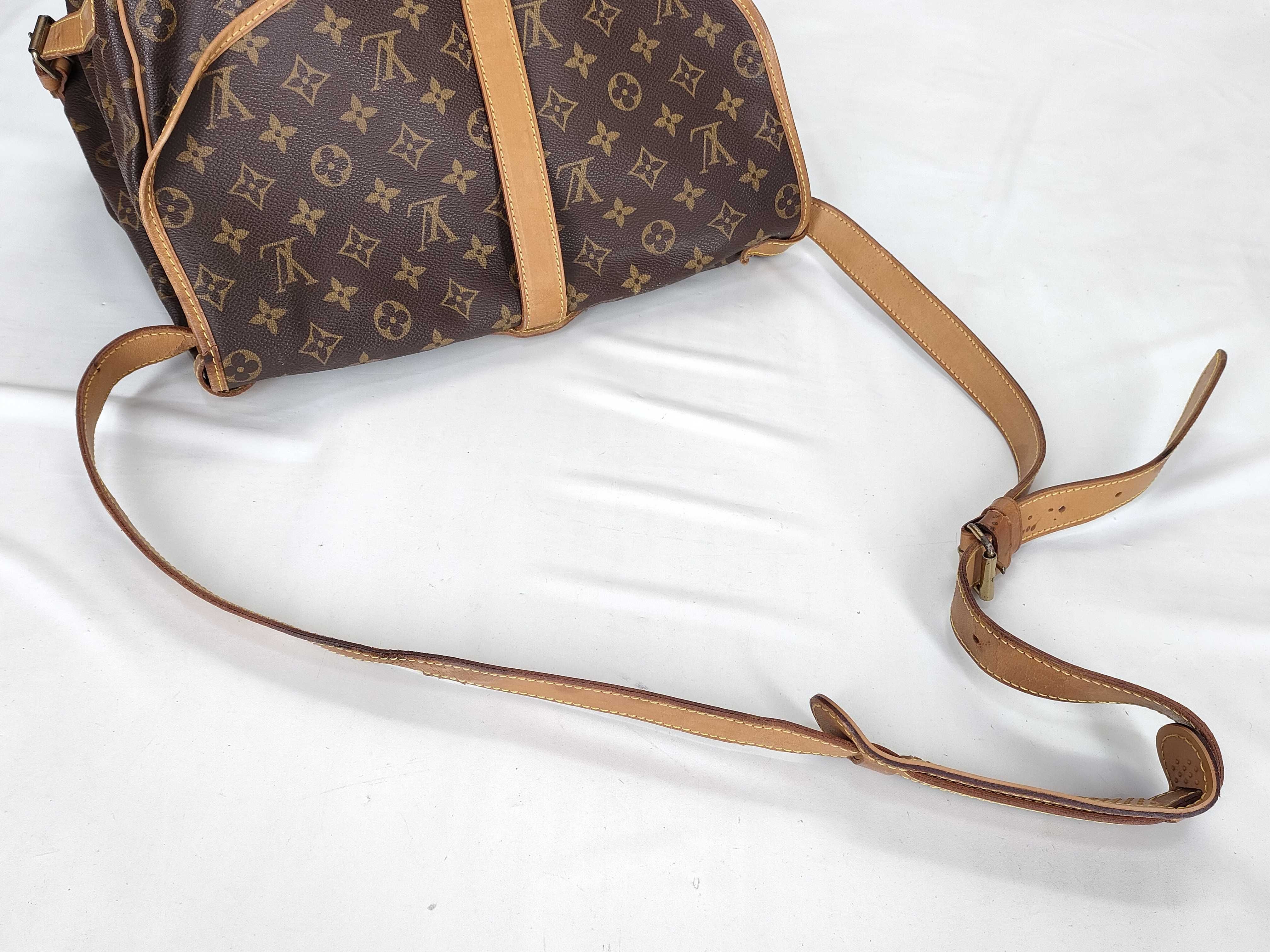 Monogram Saumur 35 M42254 AR0945 Shoulder Bag — view 3