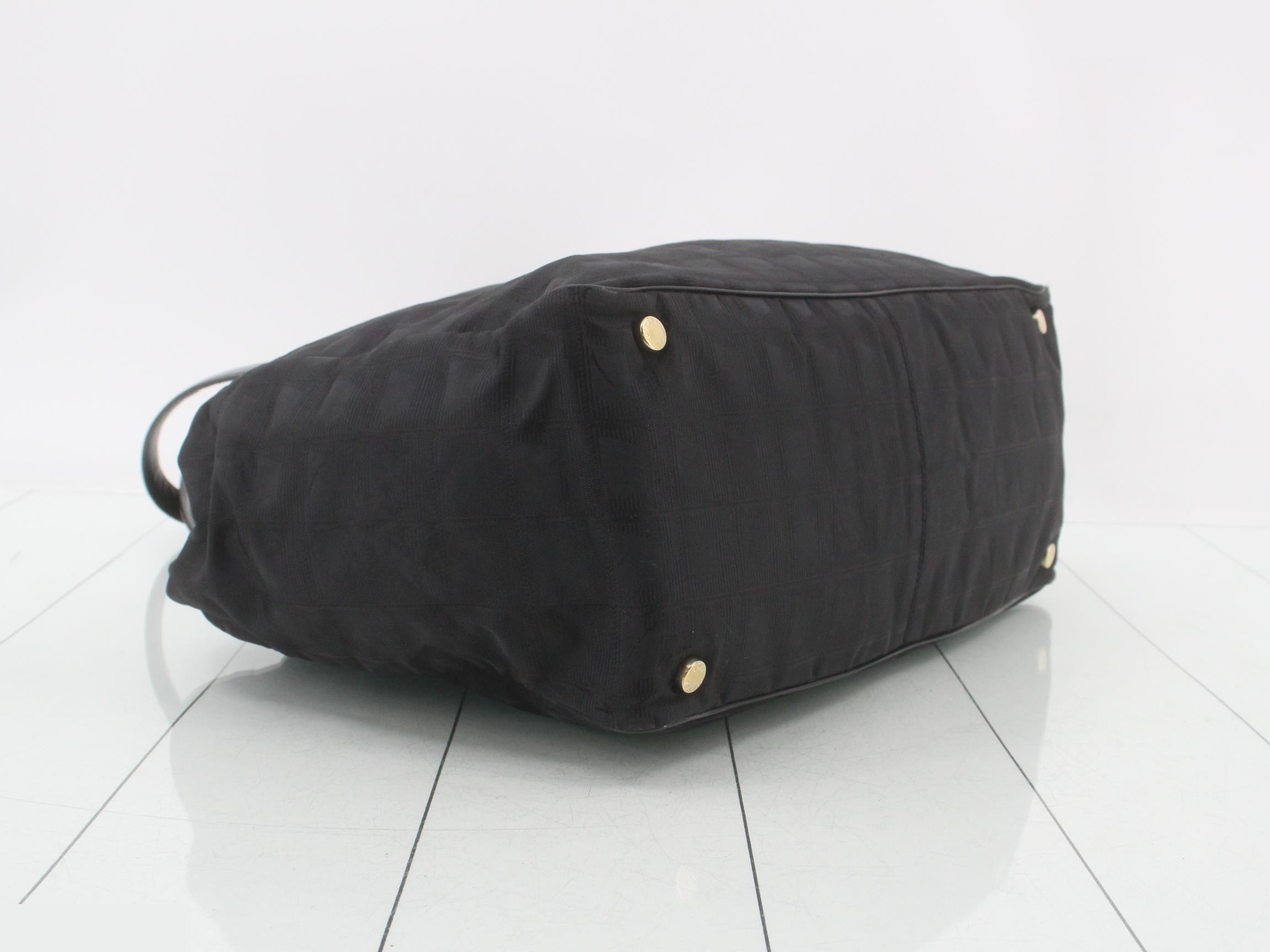 New Travel Line (Bags) - Tote Bag — view 5