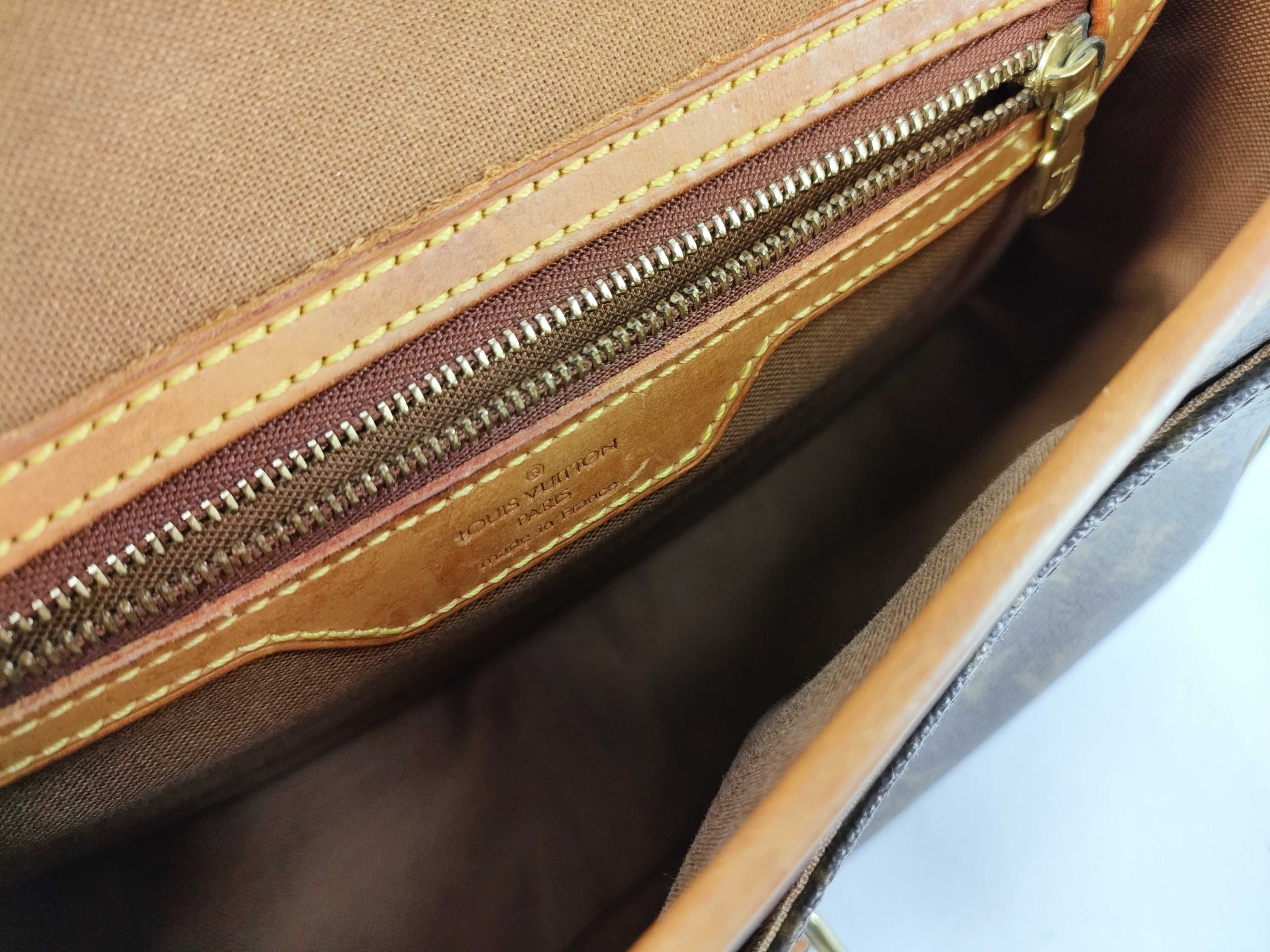 Monogram Sologne M42250 SE0031 Shoulder Bag — view 10