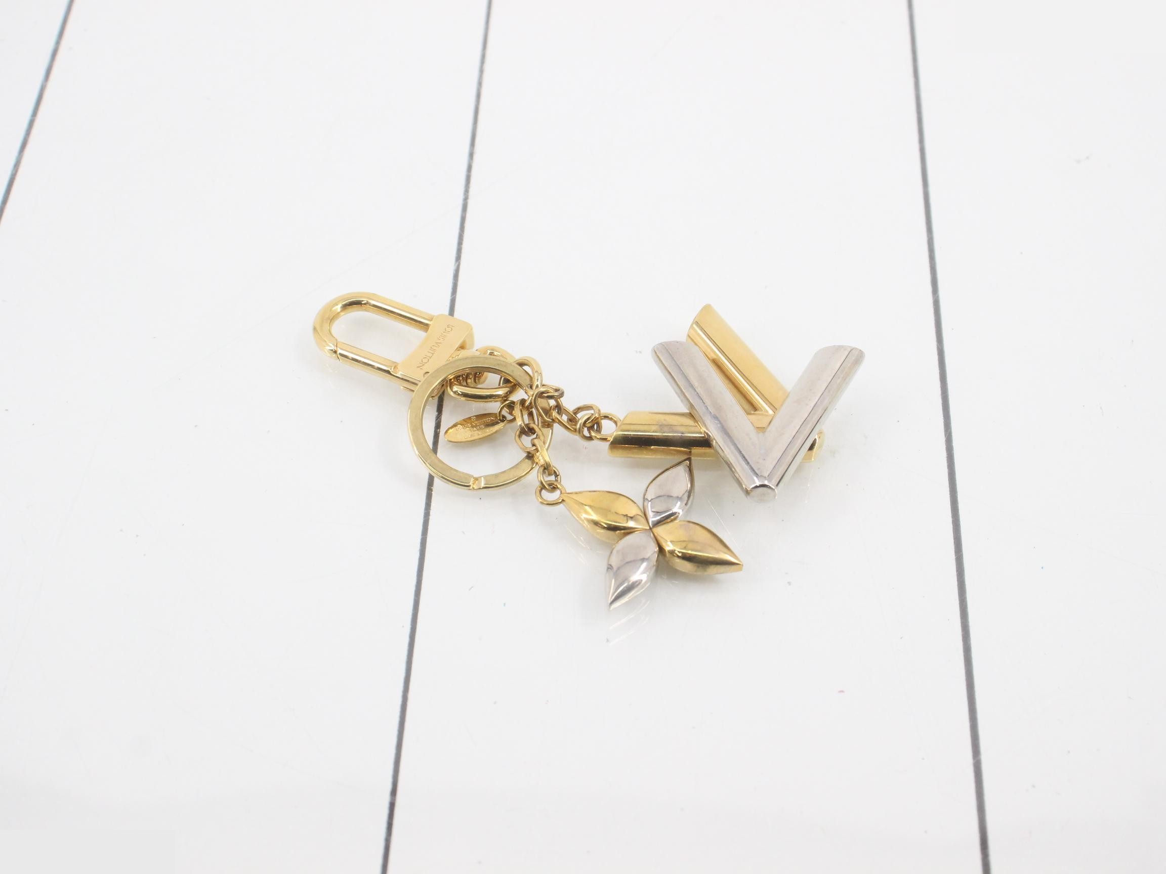 Bag charm, twist — view 2