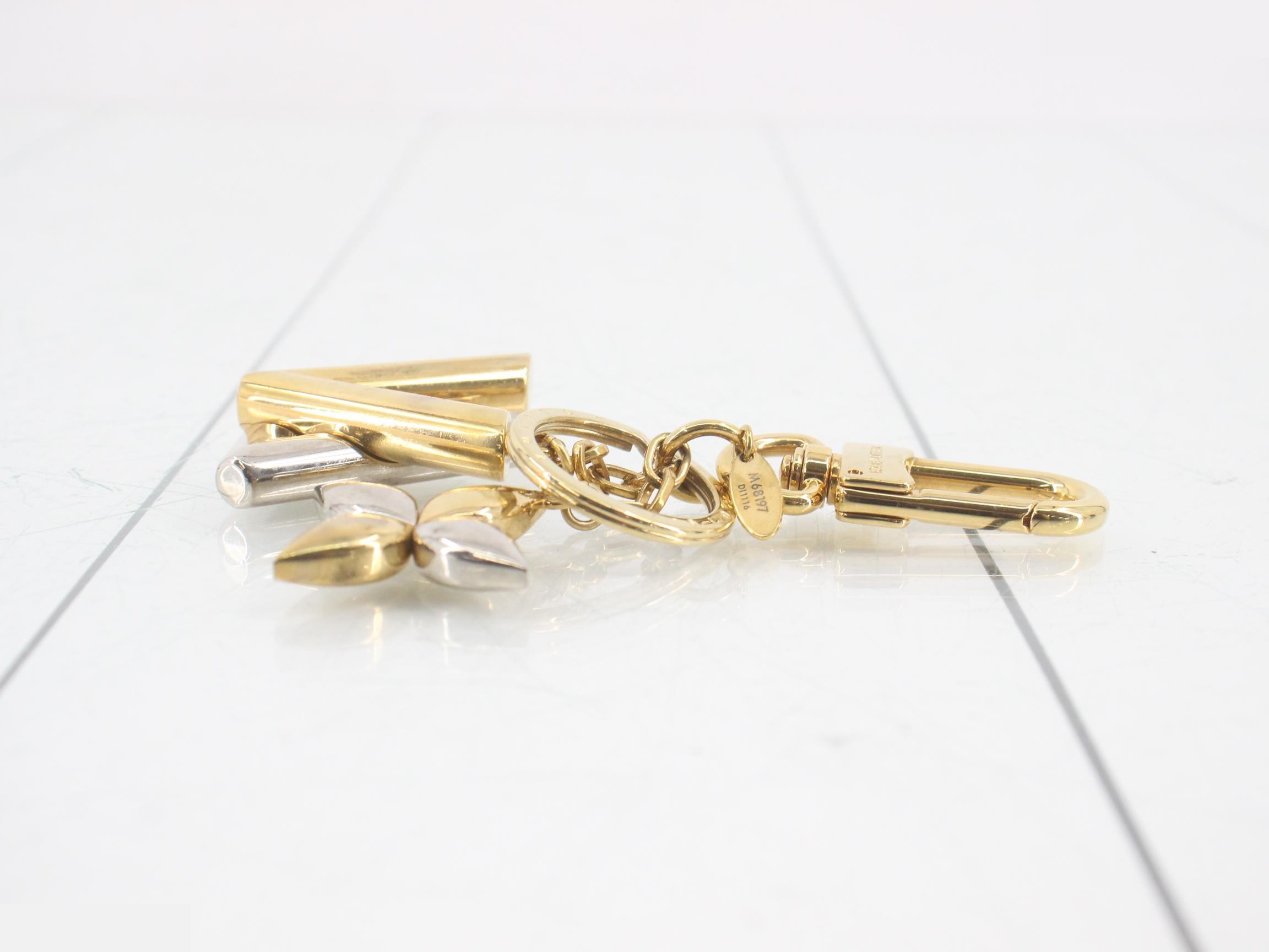 Bag charm, twist — view 3