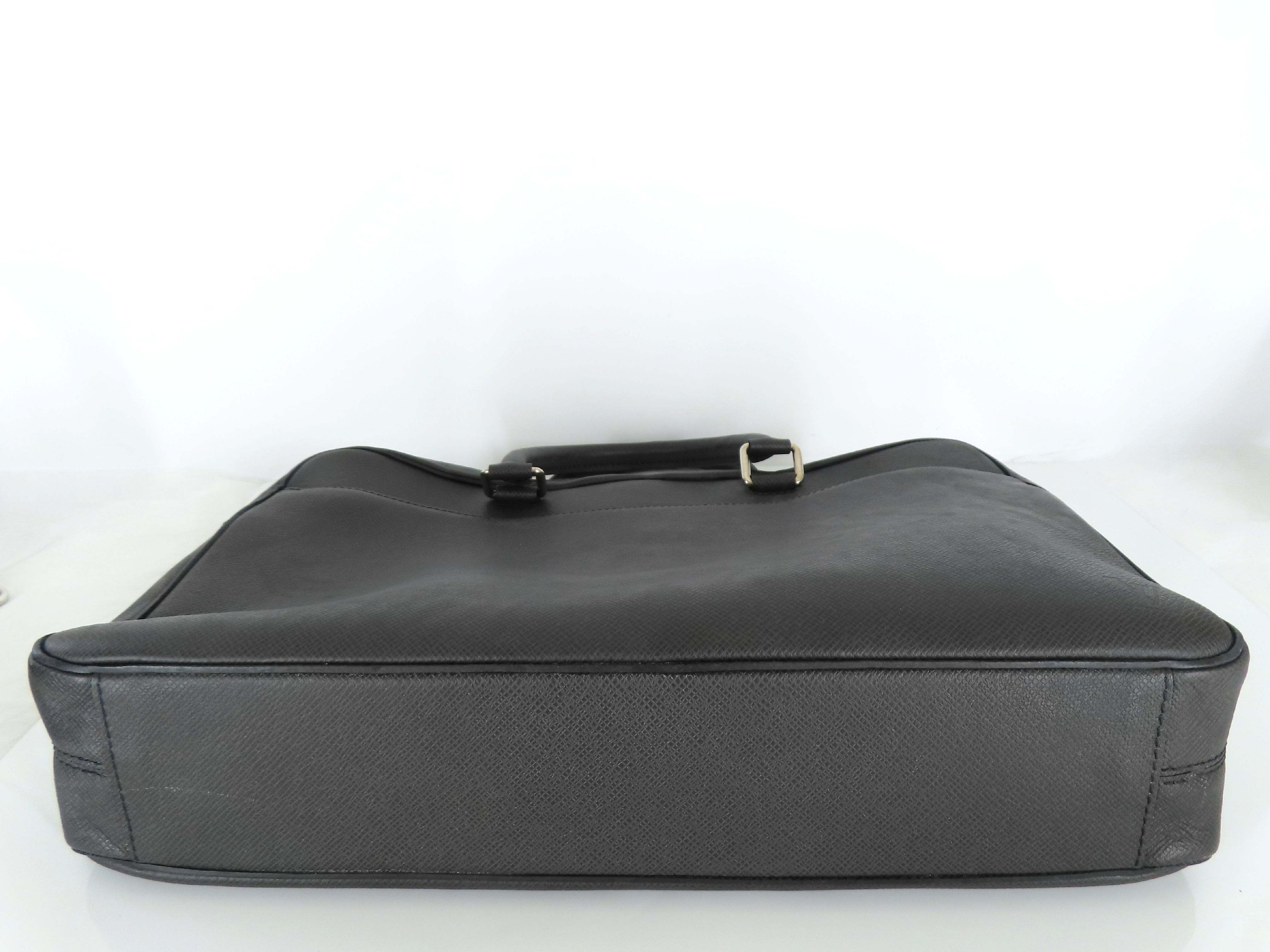 Taiga Vuitton Taiga Port Document Business PM M32952 FL1144 Black Business Bag — view 7