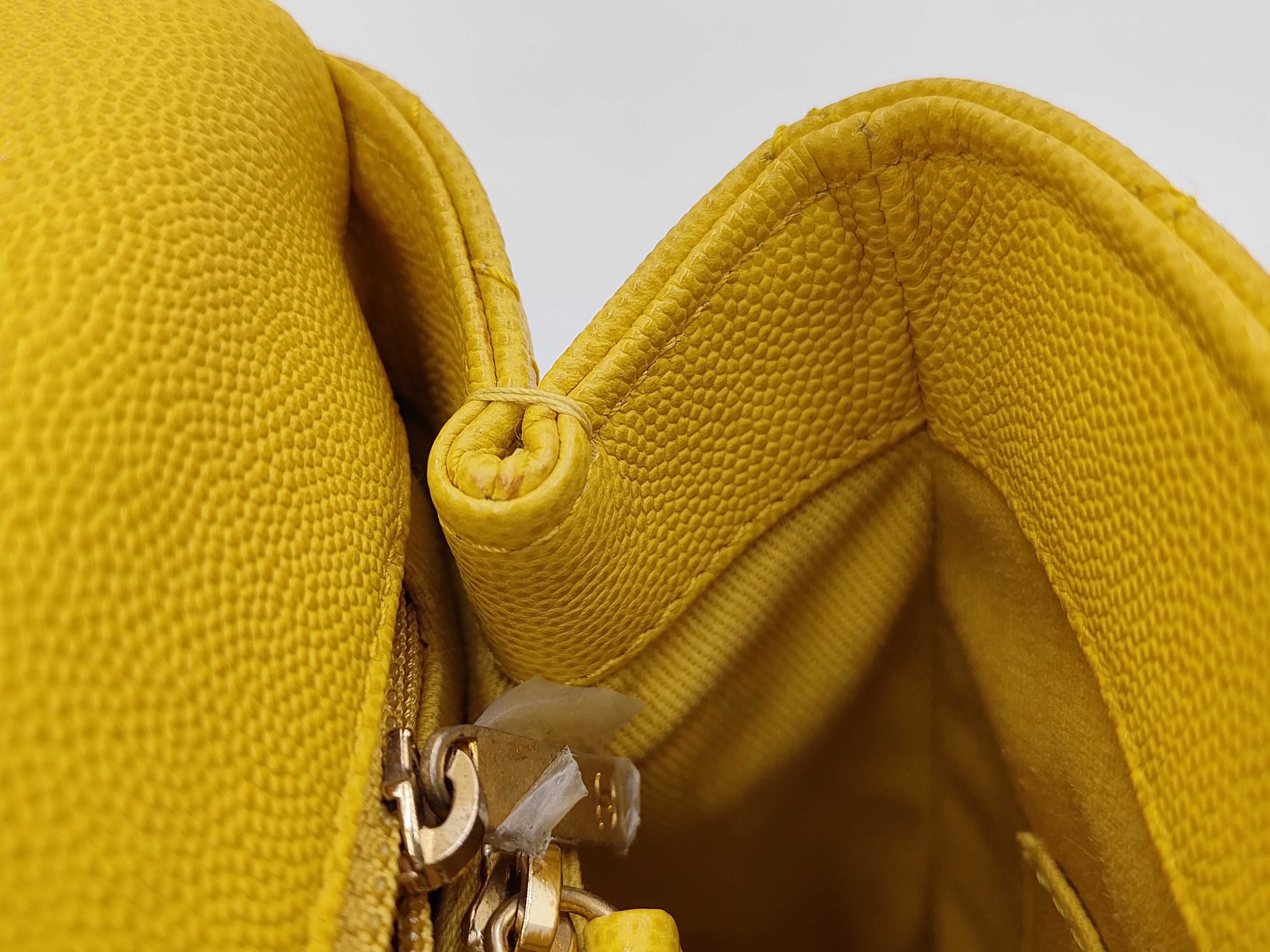 handbag, Matelassé, Coco Mark, Coco Handle, caviar leather handbag — view 11