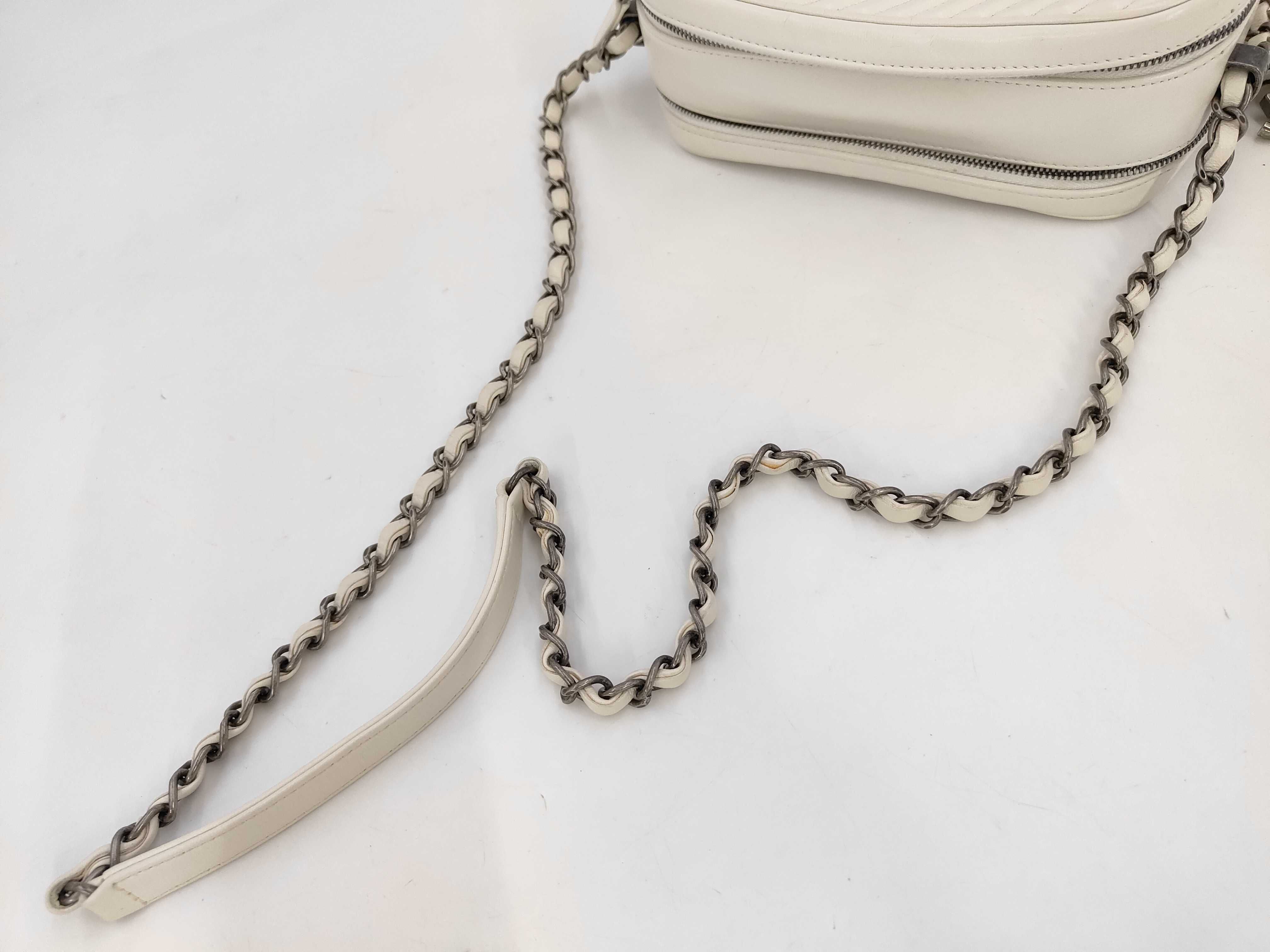 KR- Coco Boy Leather Chain Shoulder Bag White Gunmetal Fittings A92656 - Shoulder Bag — view 4