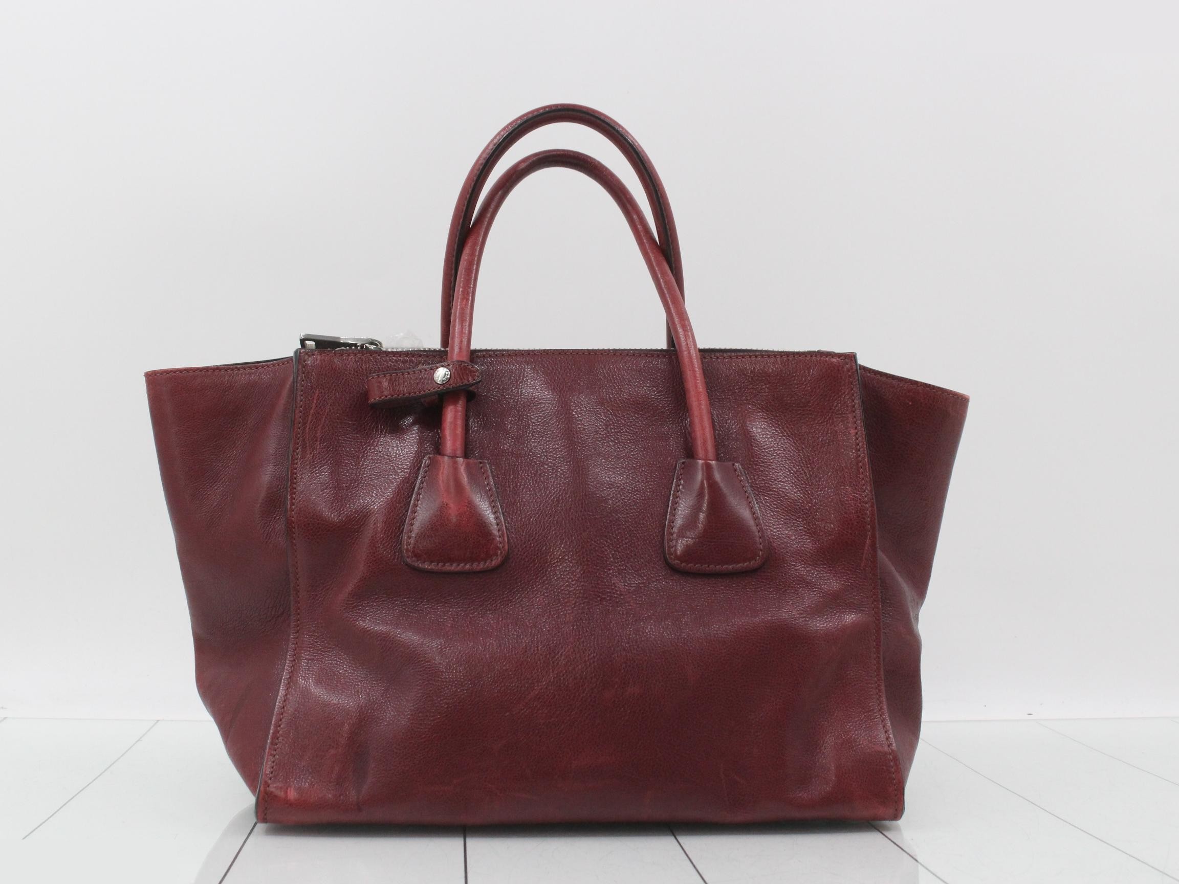 BN2619 Grace Calf Shoulder Bag — view 2