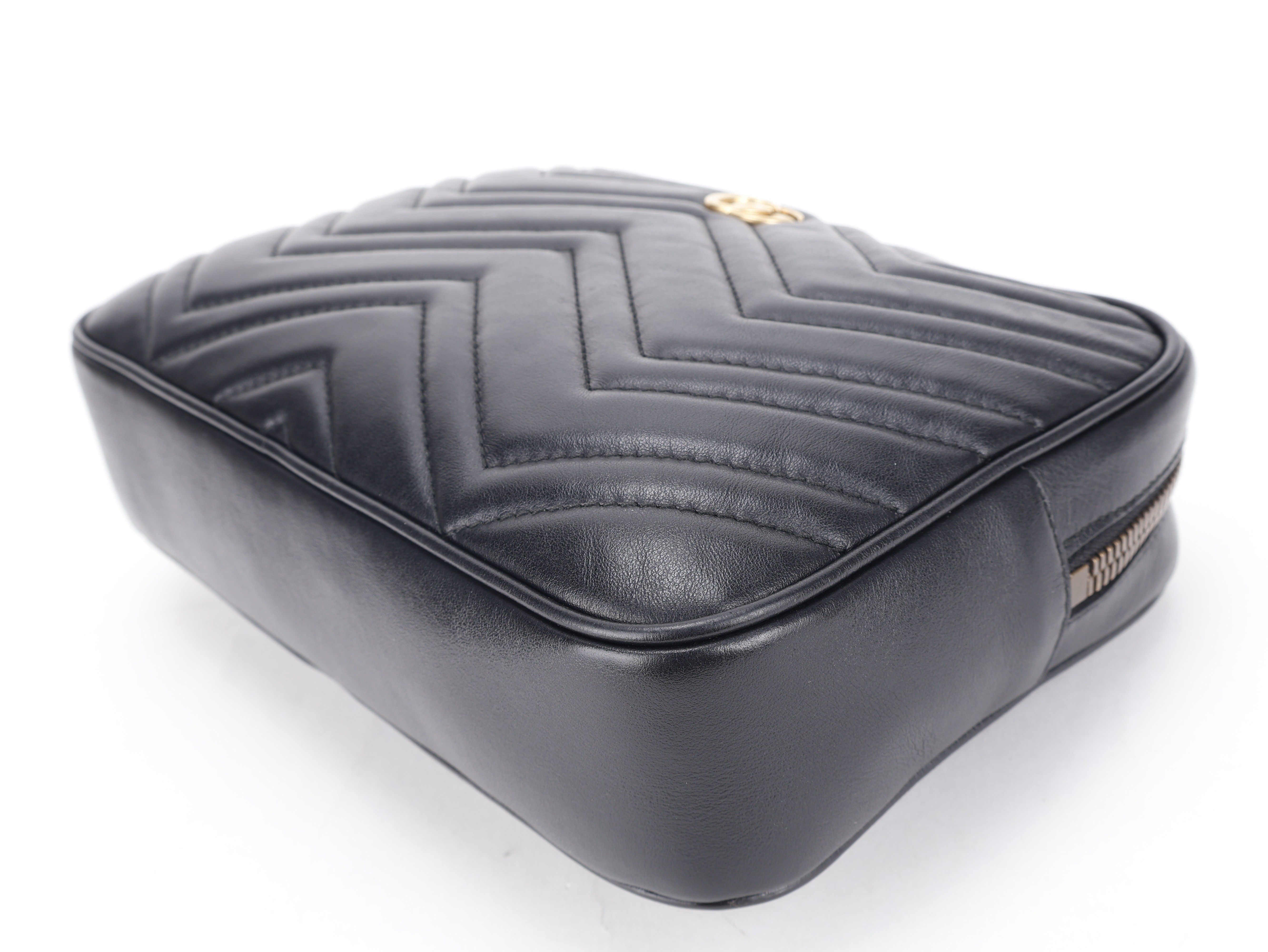 GG MARMONT BELT BAG BLACK GHW — view 3