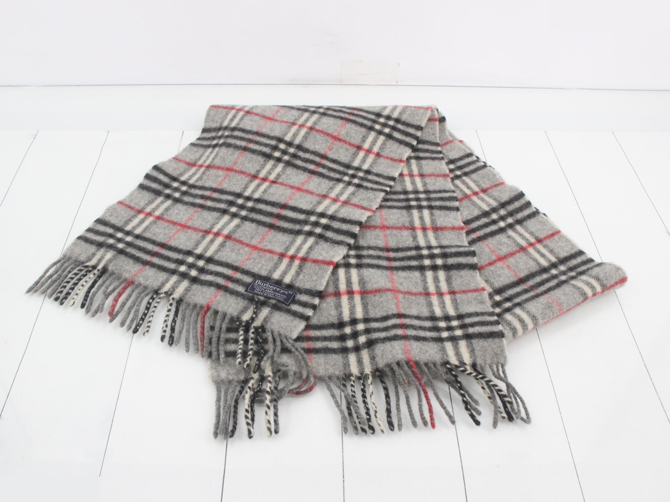 Other lines: Small items, accessories, and scarves — view 2