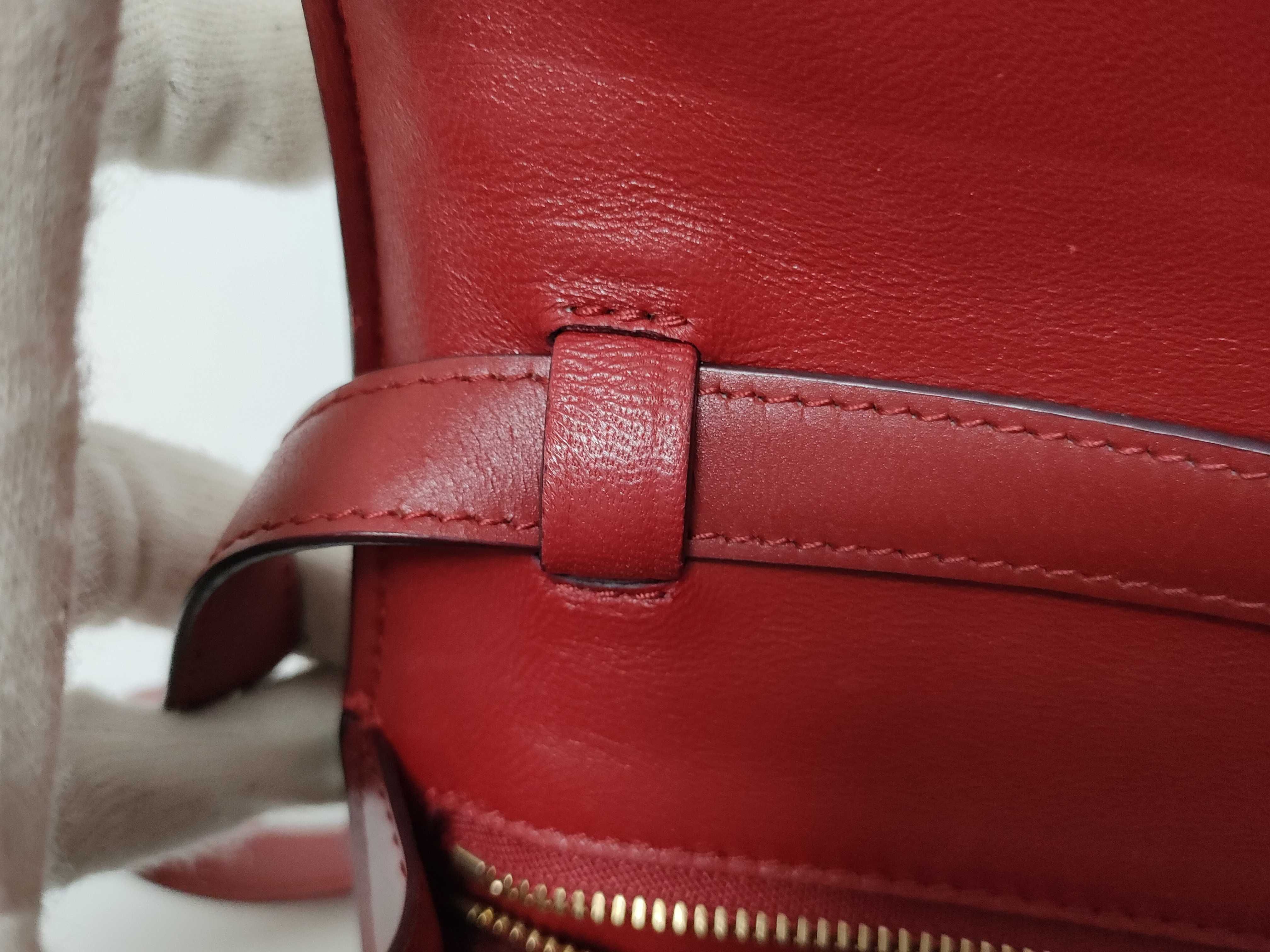 Classic Box Small Shoulder Bag — view 11