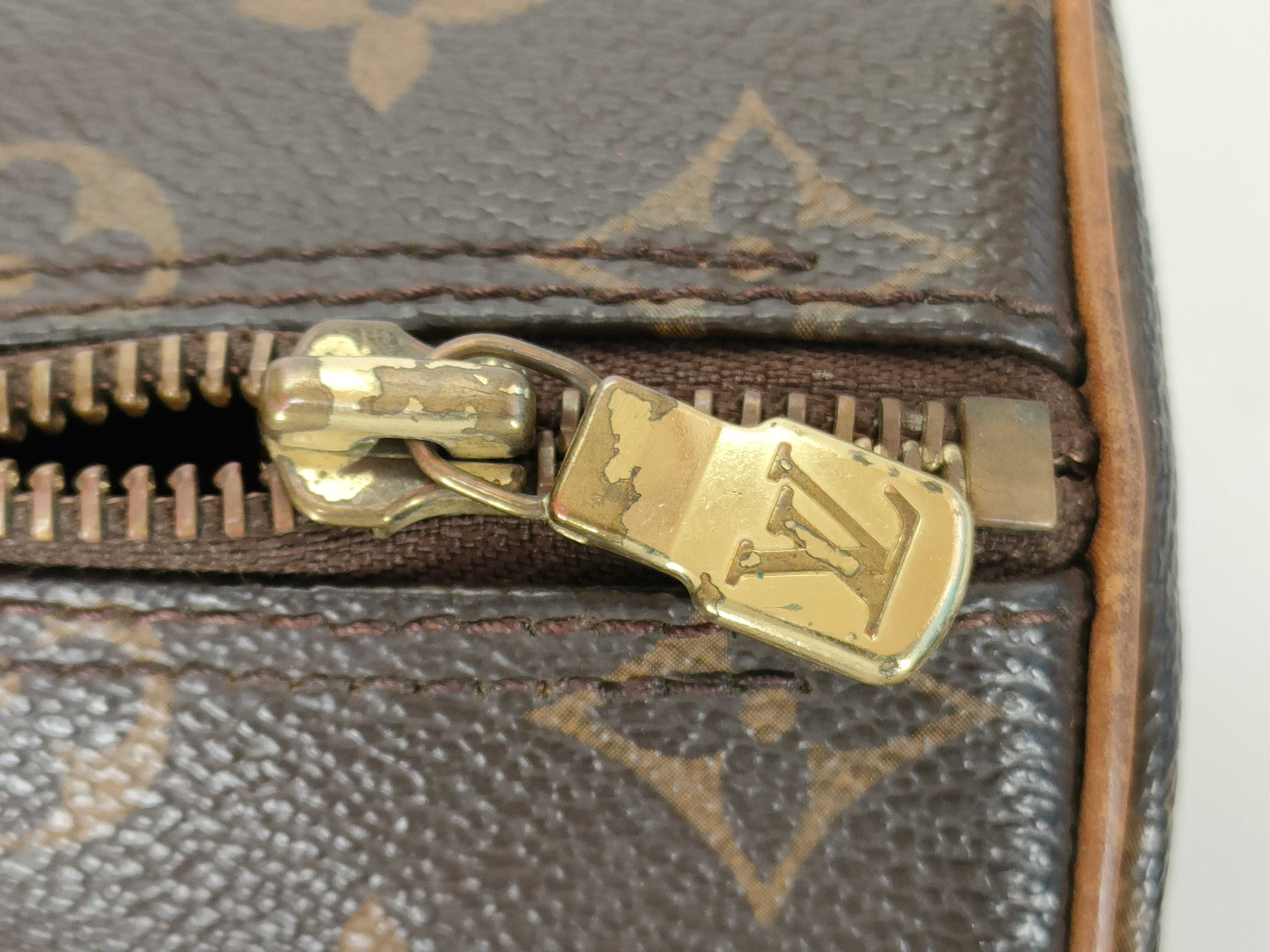 Monogram Bag / Louis Vuitton / Papillon Handbag — view 15