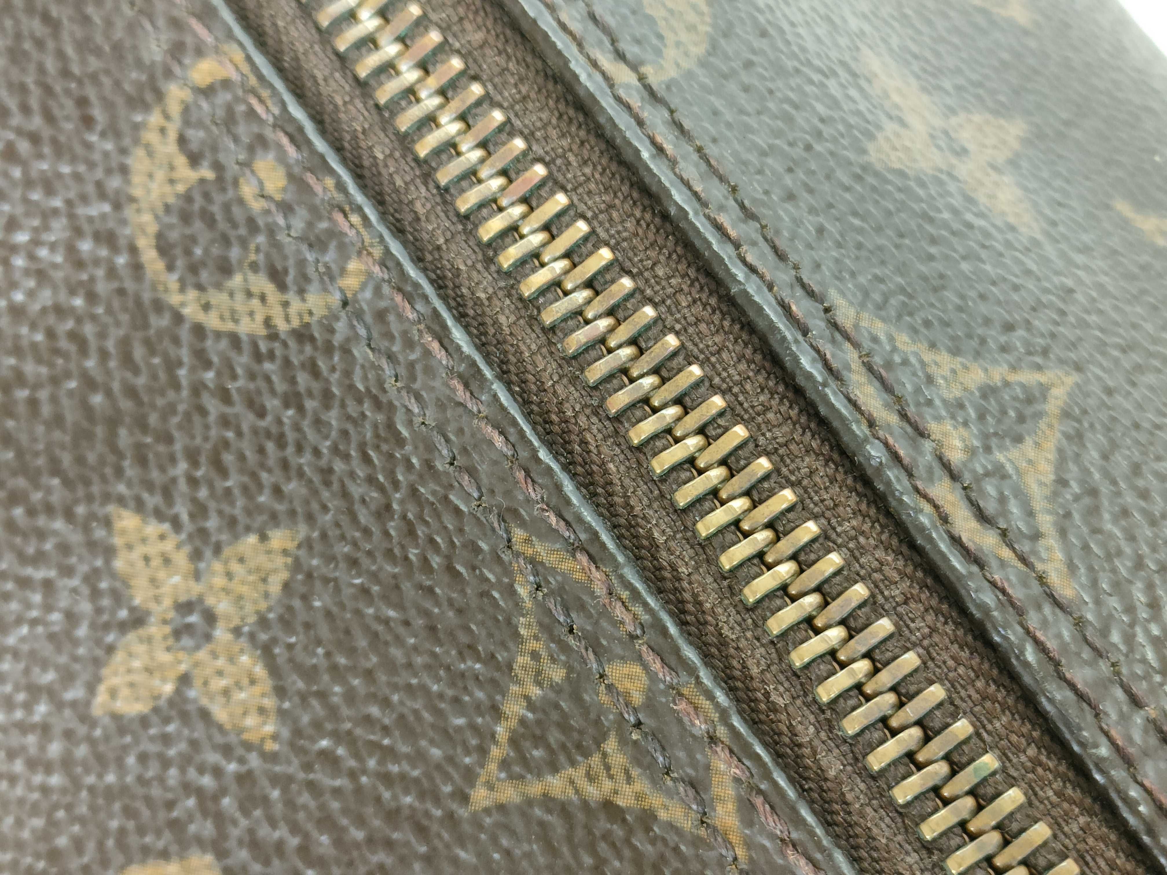 Monogram Bag / Louis Vuitton / Papillon Handbag — view 6