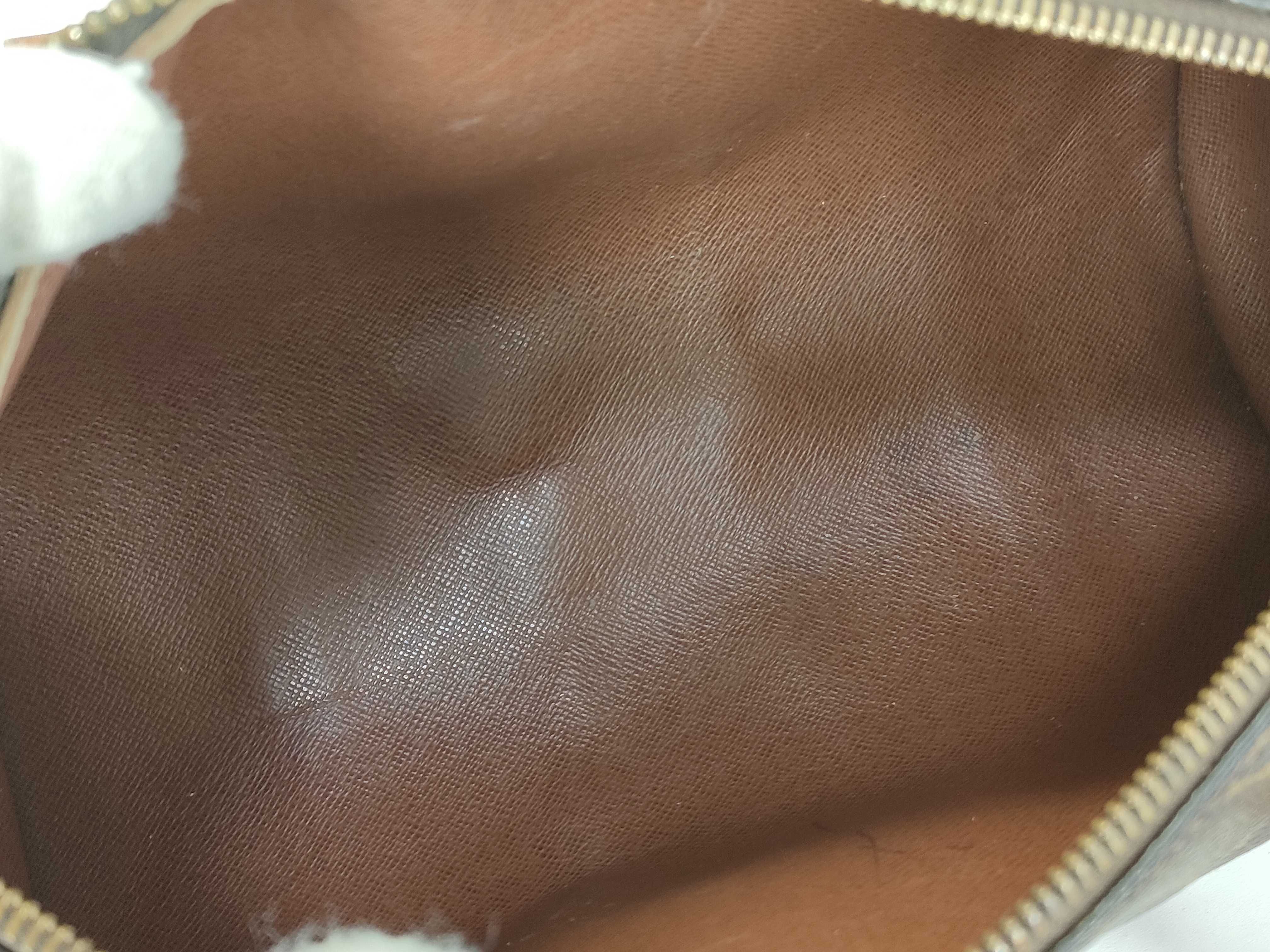 Monogram Bag / Louis Vuitton / Papillon Handbag — view 10