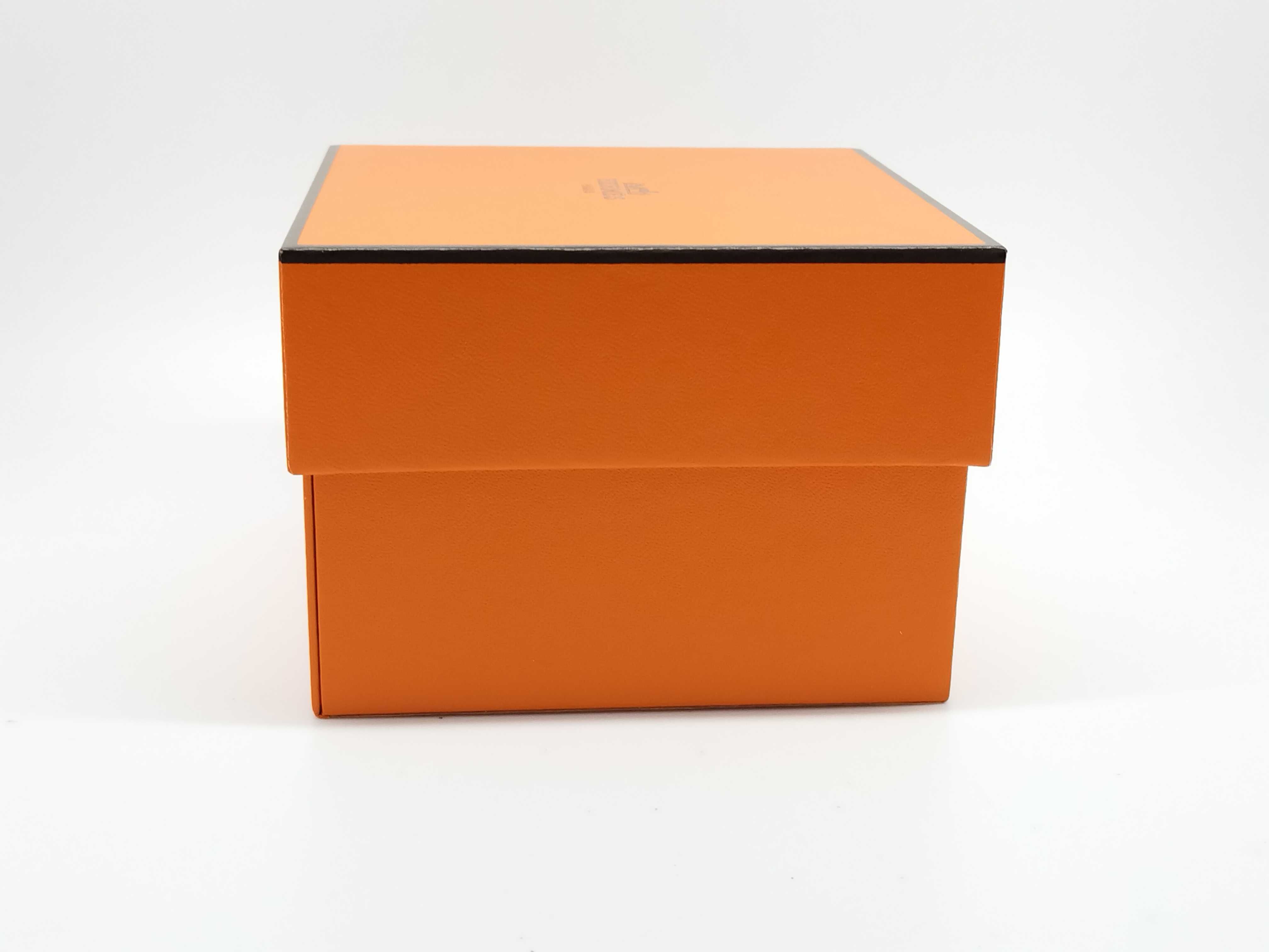watch empty box/links and other accessories — view 2