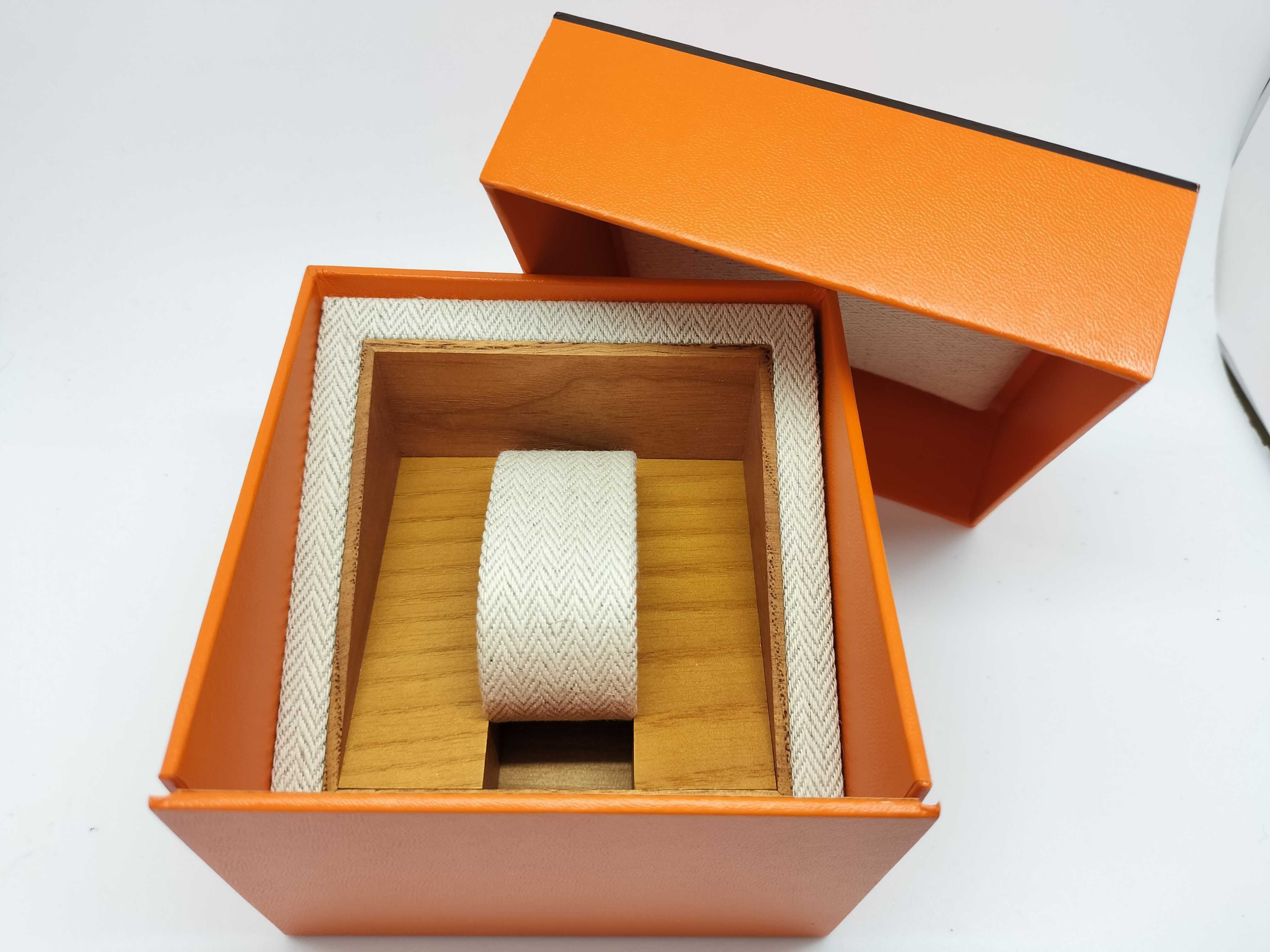 watch empty box/links and other accessories — view 4