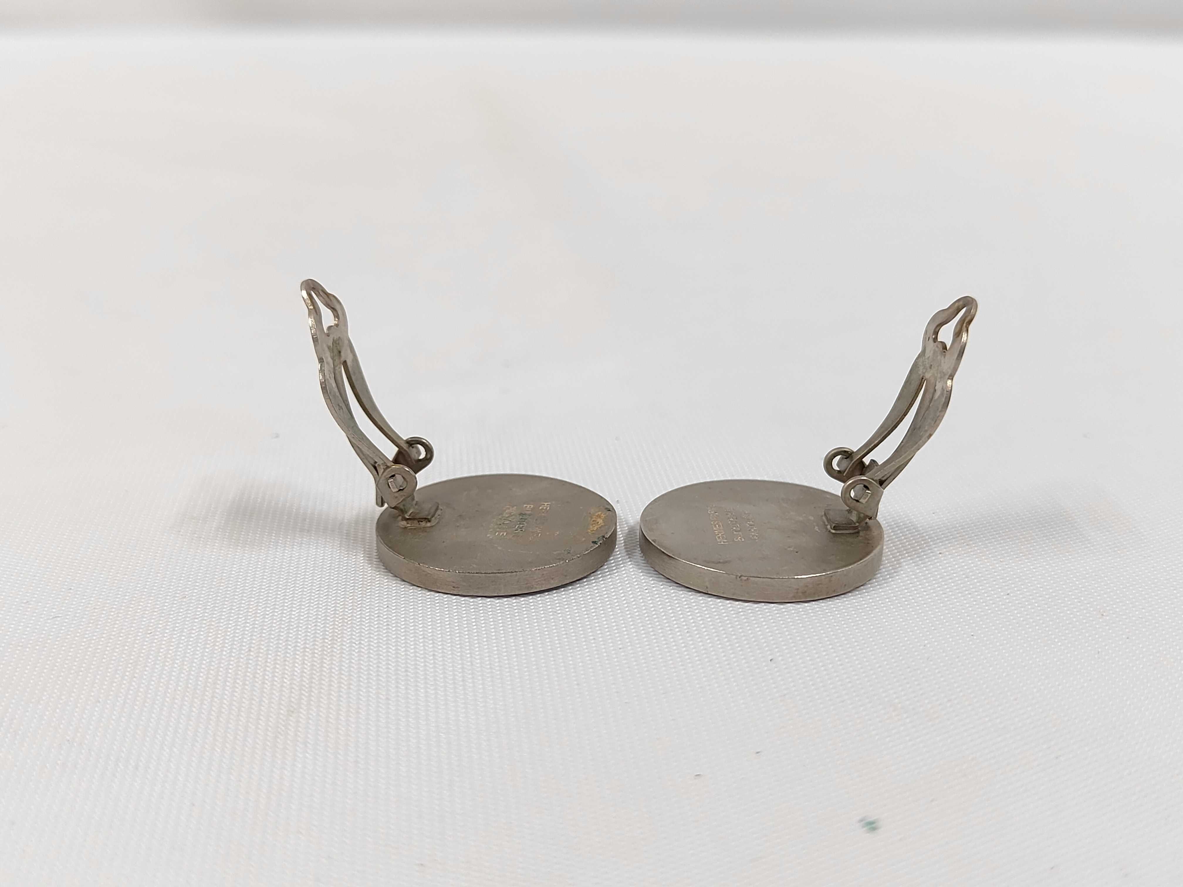 Sellier Shell Round Earrings Gold Earrings — view 4