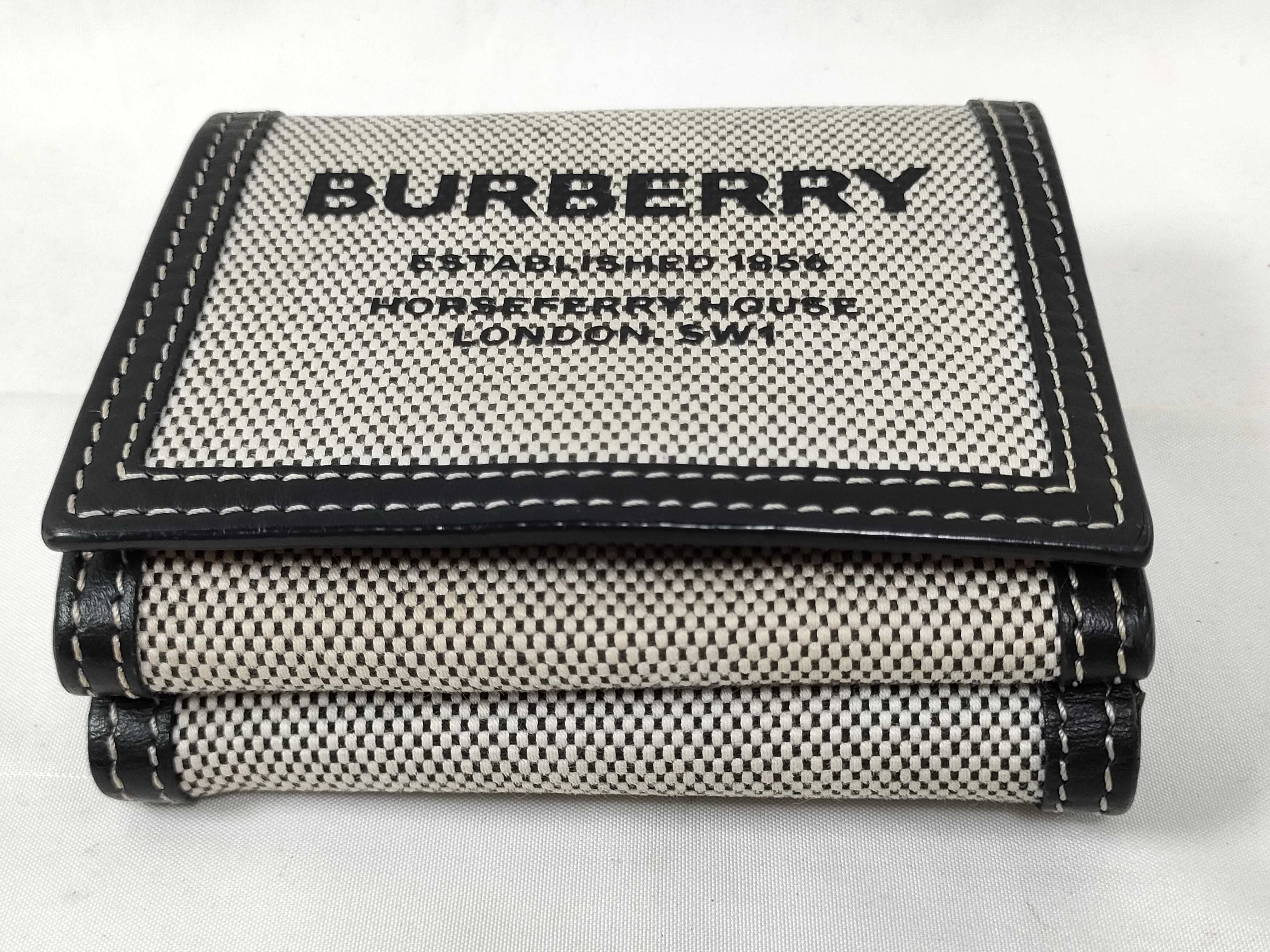 wallet — view 3