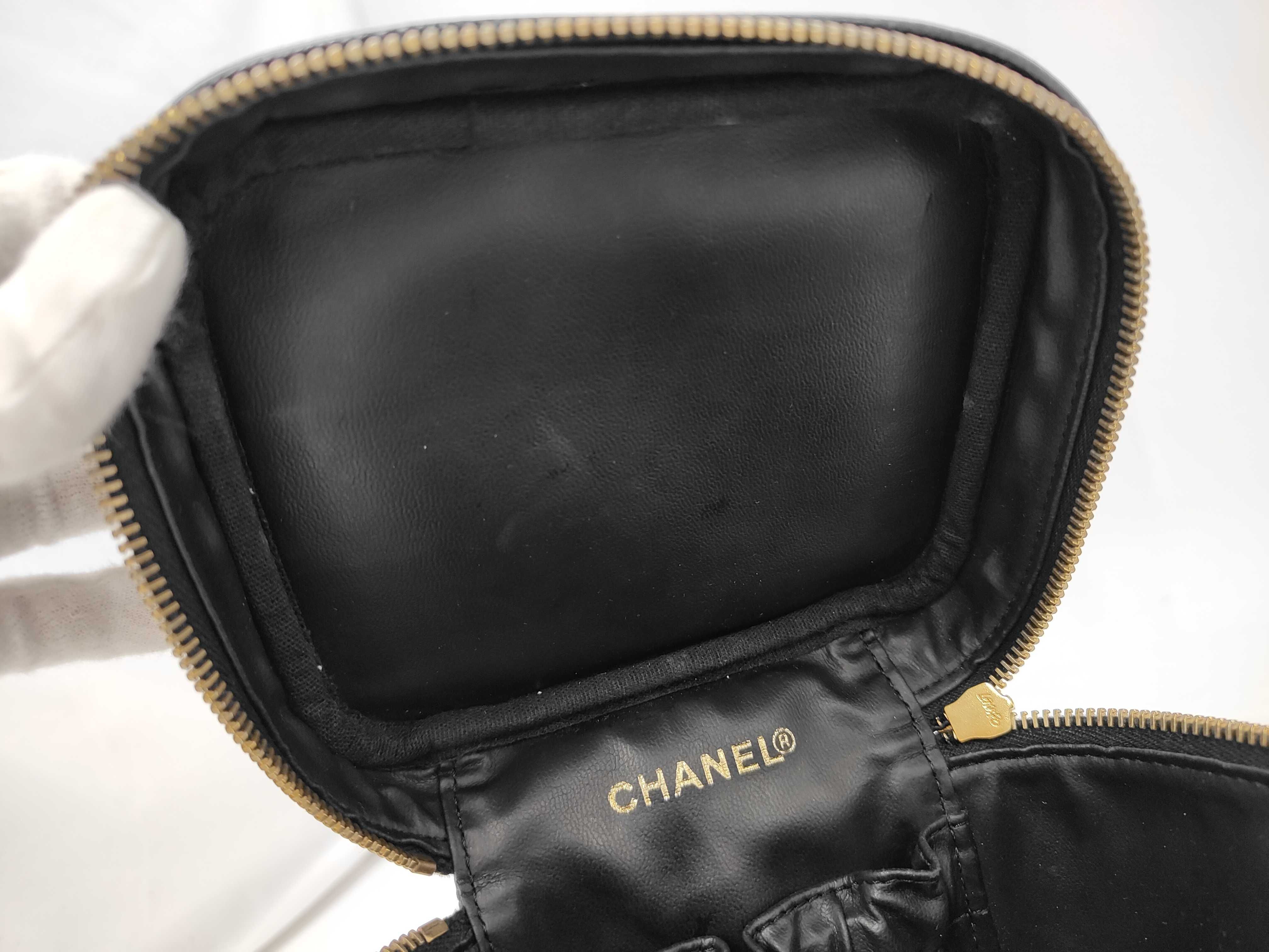 PH- Timeless Classic Vanity Case Black Leather Handbag Vanity Bag — view 10