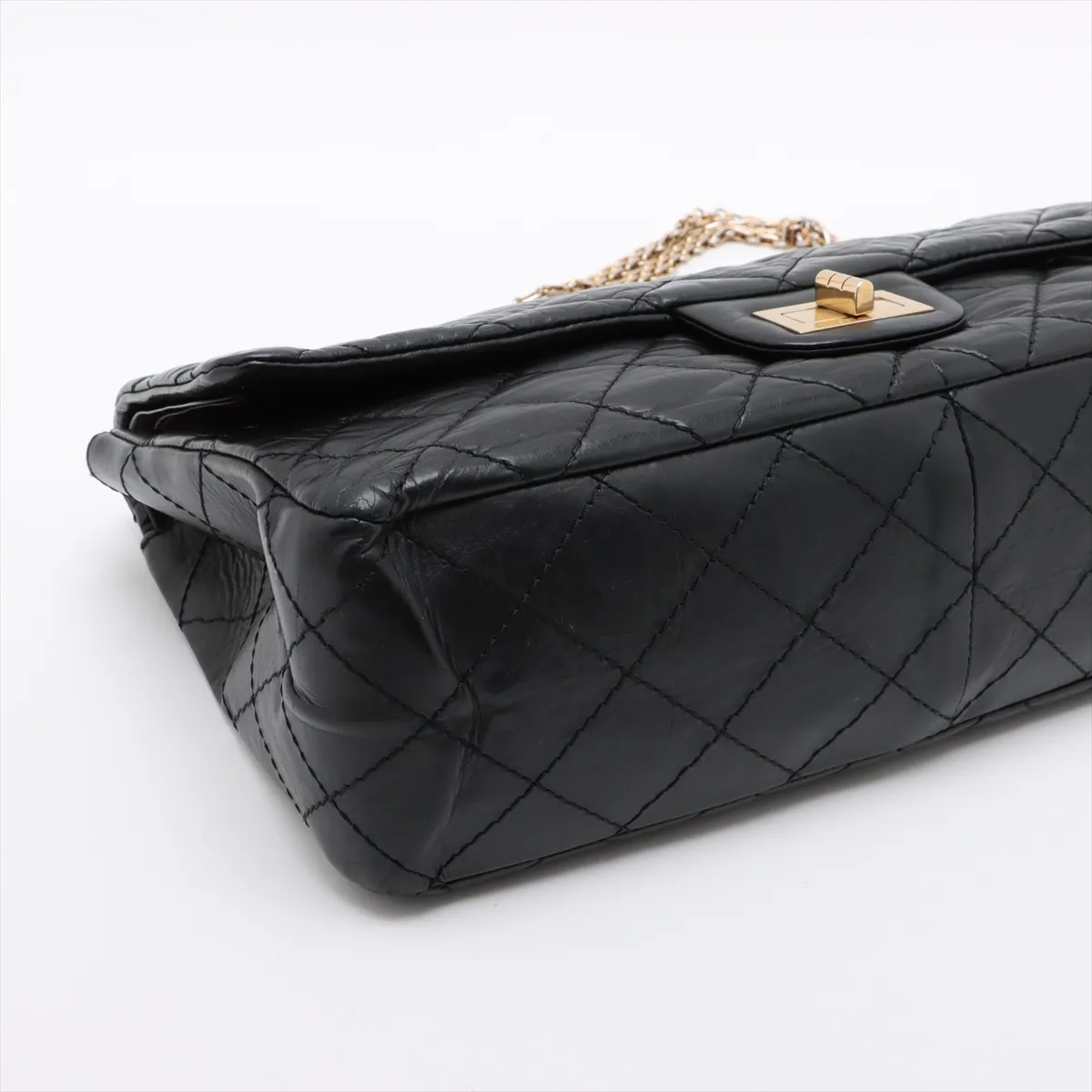 Matelasse 2.55 Maxi Vintage Calf Double Flap Double Chain Bag Black Gold Hardware 15316305 15th Series A37590 — view 4