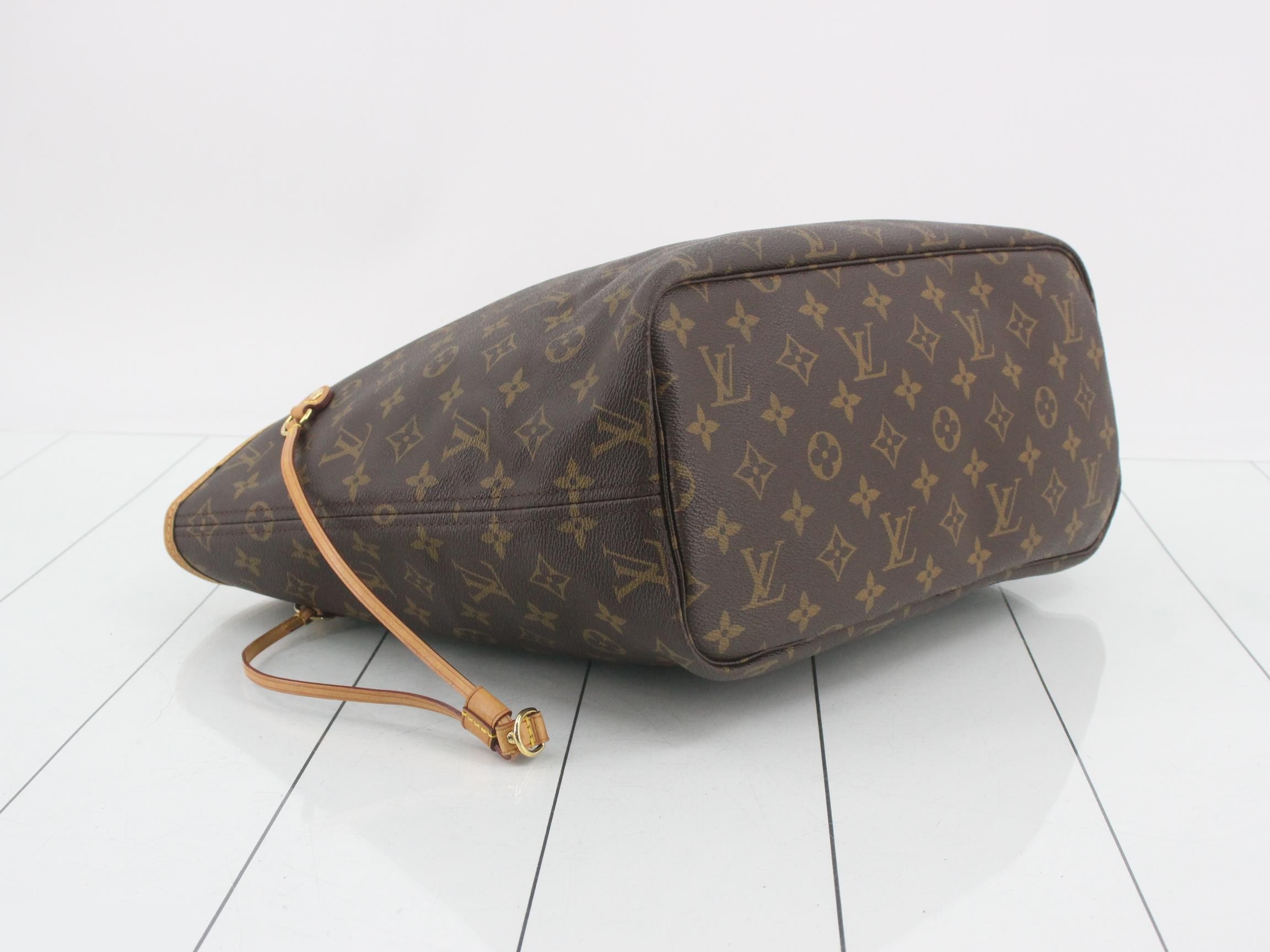 Neverfull Monogram Handbag — view 5