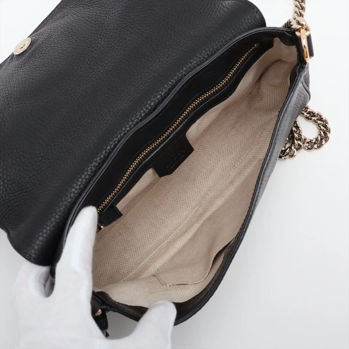 Soho 336752 Leather Chain Shoulder Bag, Black, Tag Missing — view 6