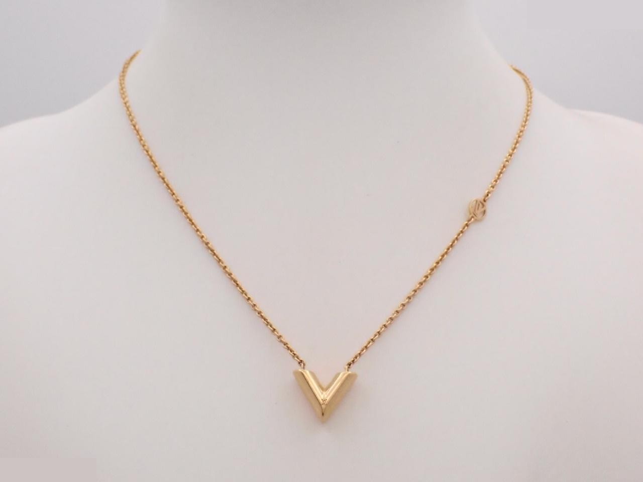 M00857 Essential V Necklace, chain approximately 45cm — view 3