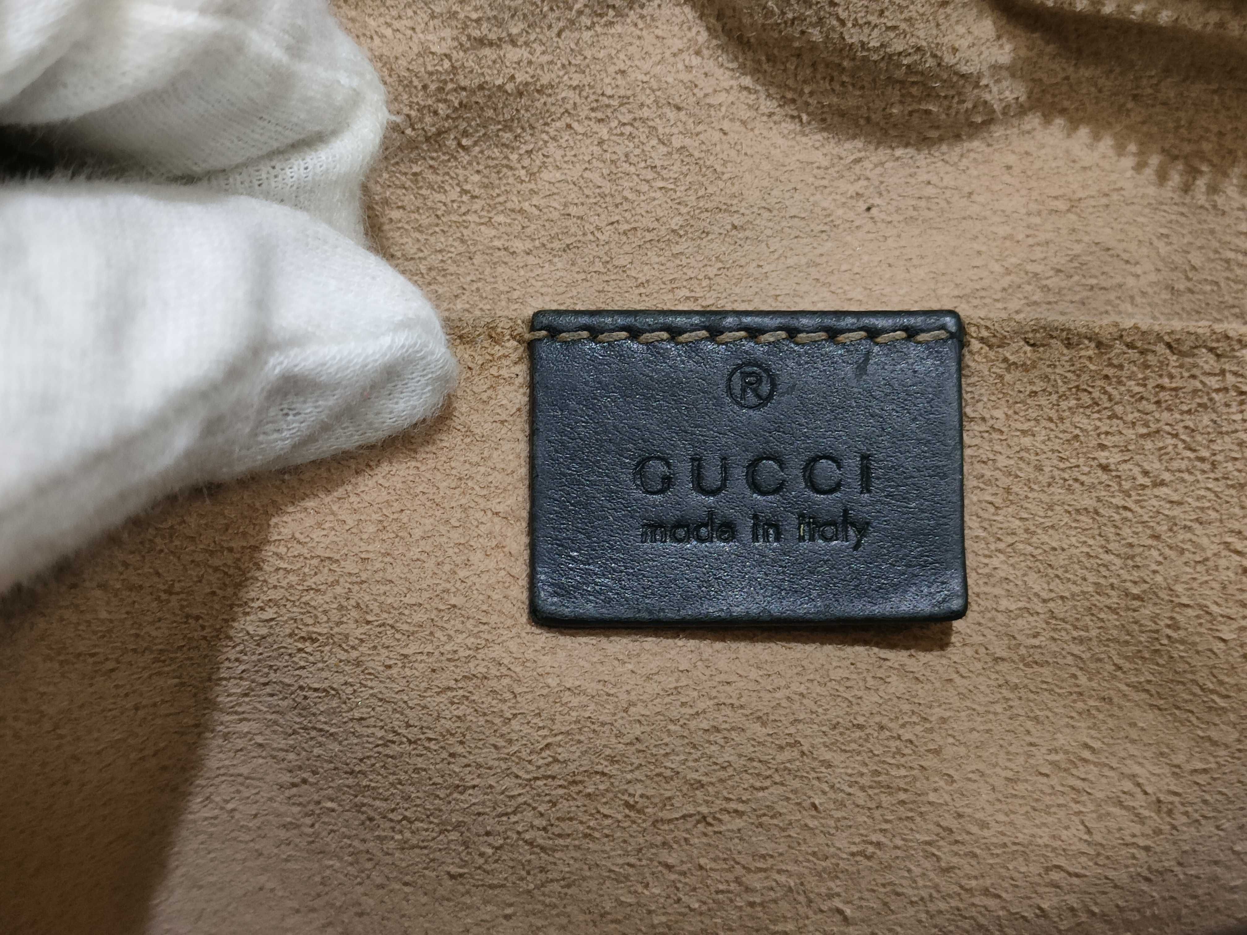 GG Marmont Shoulder Bag — view 11