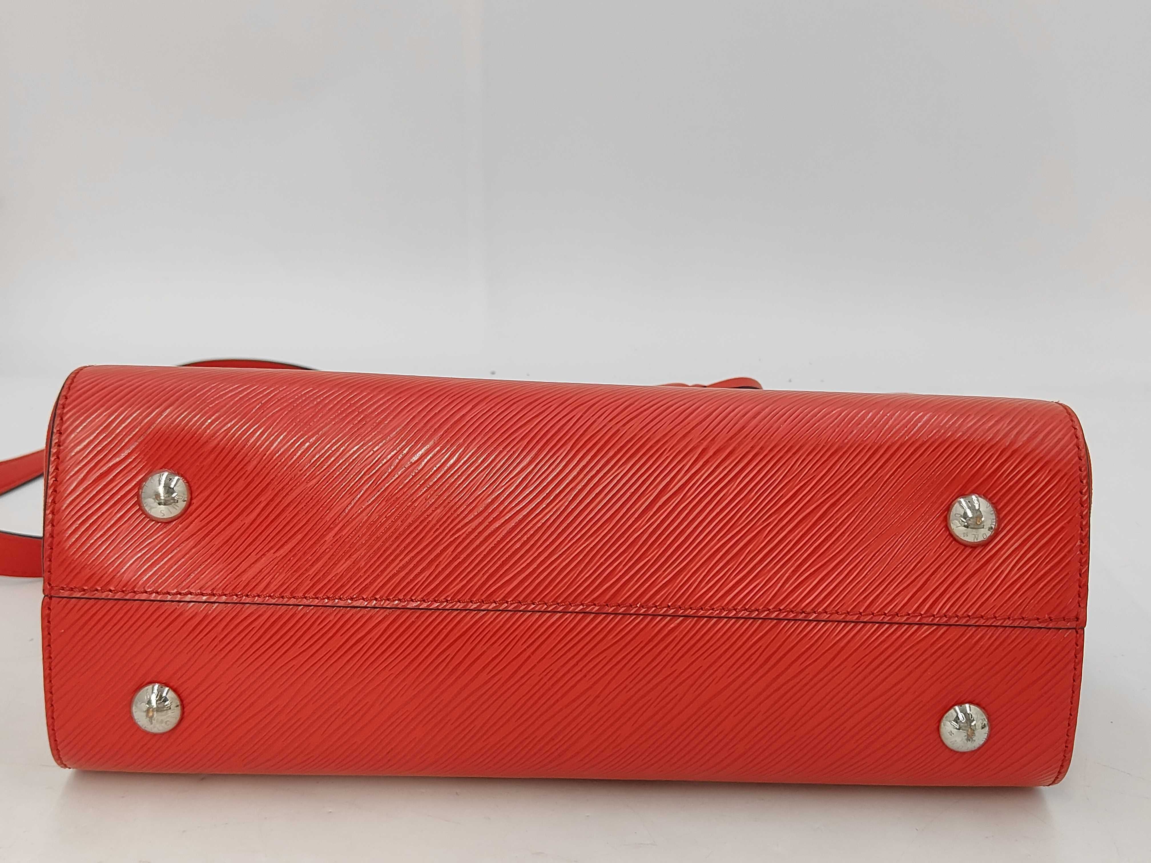 Epi Twist Tote Coquelicot Handbag — view 4