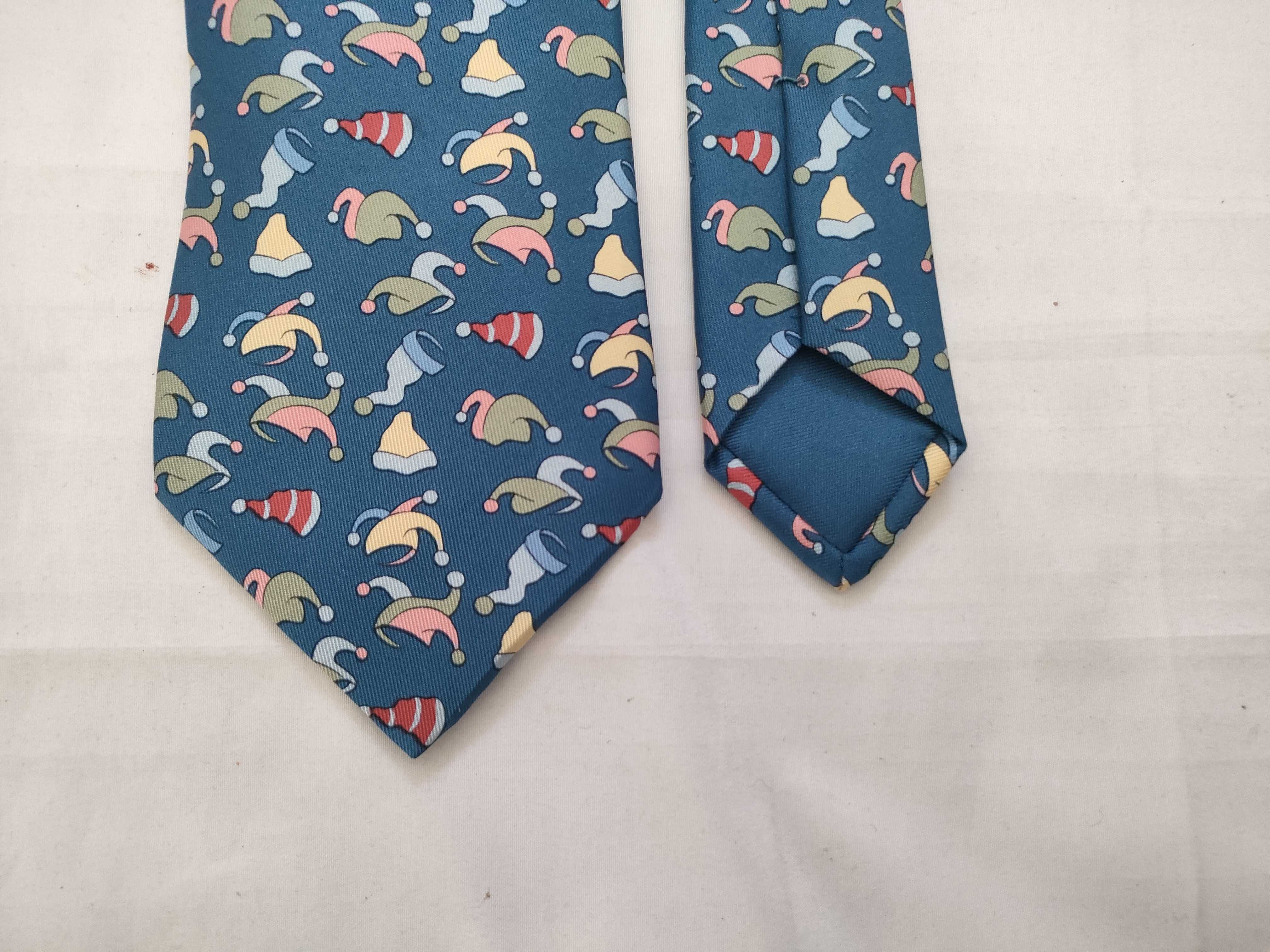 silk tie with box, other accessories. — view 4