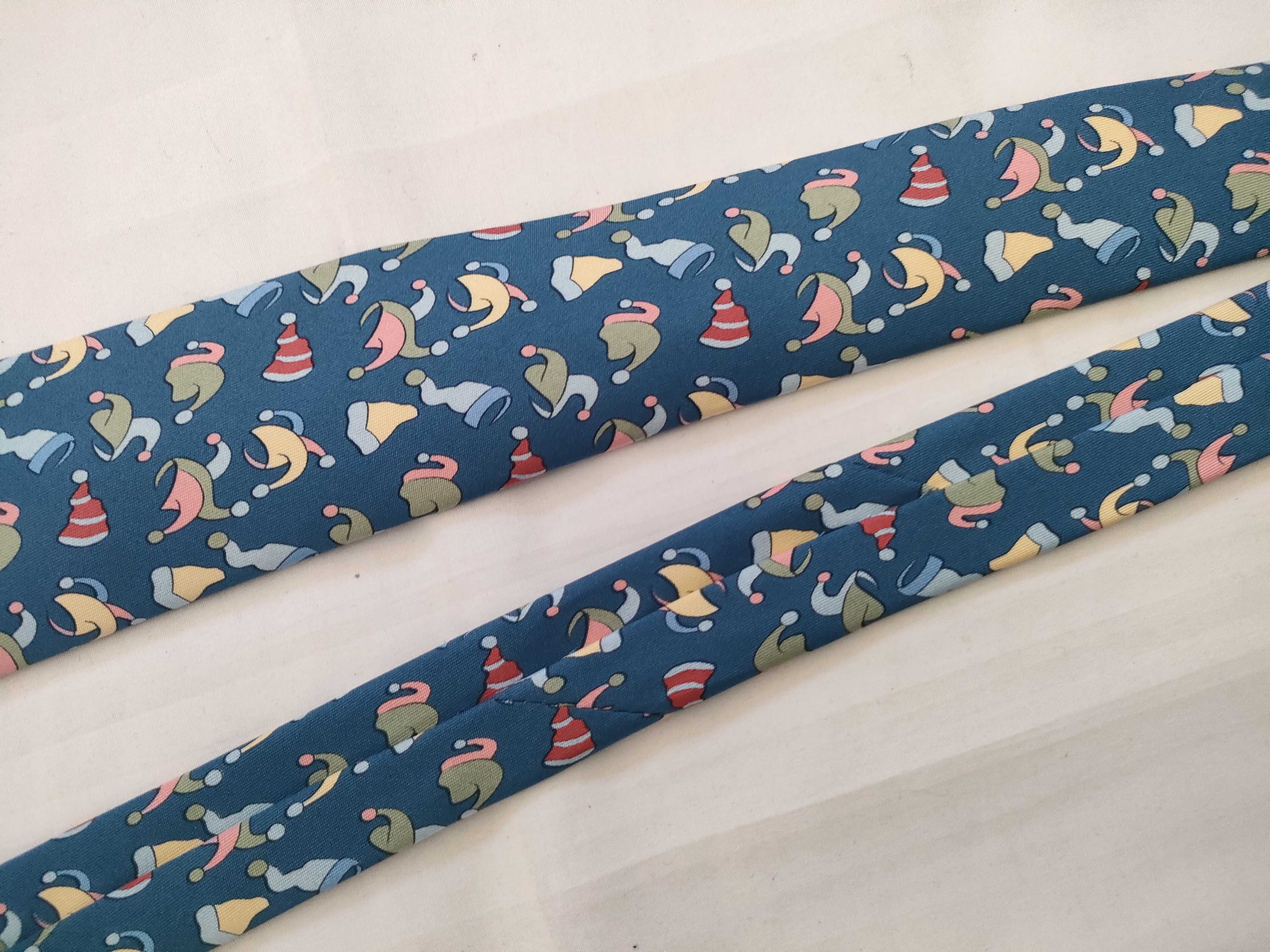 silk tie with box, other accessories. — view 9